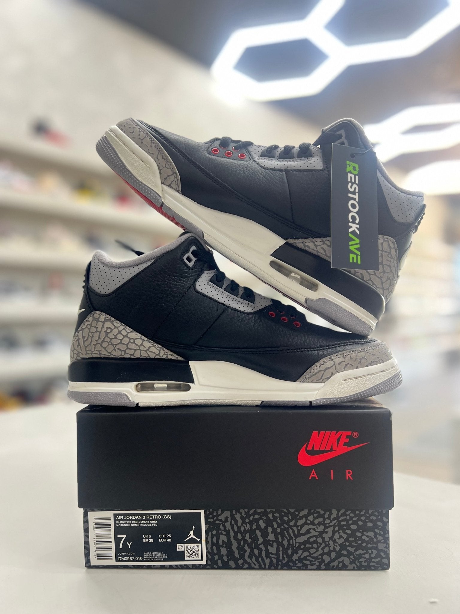 Jordan 3 Retro Black Cement Sz 7y (PREOWNED) - Restock AveJordan 3 Retro Black Cement Sz 7y (PREOWNED)Restock AveRestock Ave7yRestock Ave