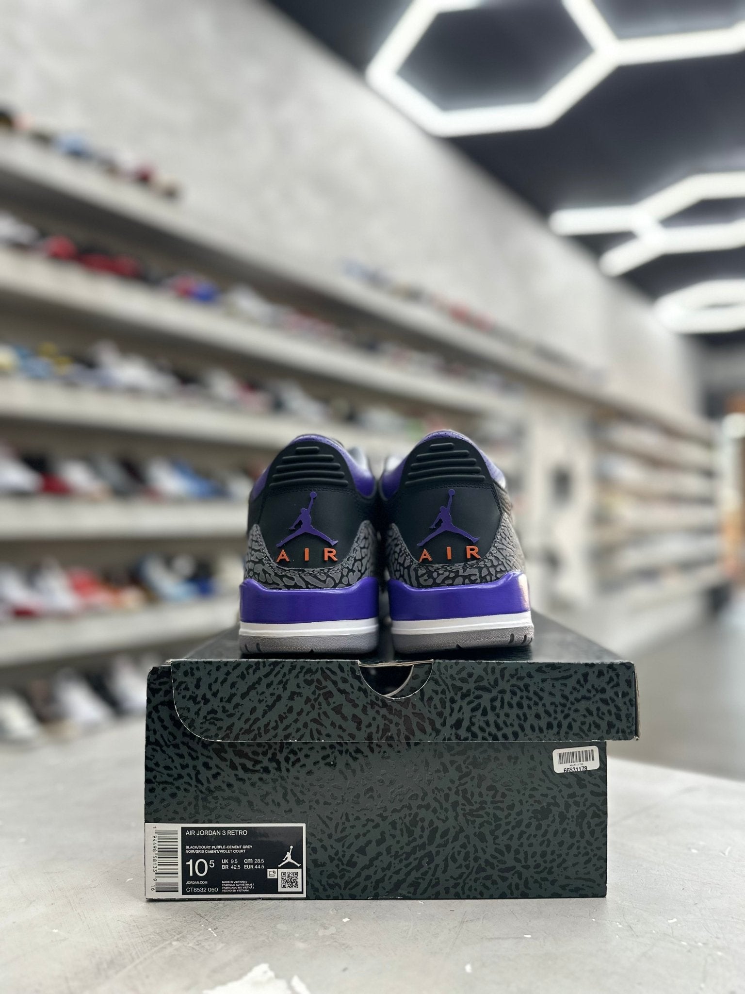 Jordan 3 Retro Black Court Purple Sz 10.5 (PREOWNED) - Restock AveJordan 3 Retro Black Court Purple Sz 10.5 (PREOWNED)Restock AveRestock Ave10.5Restock Ave