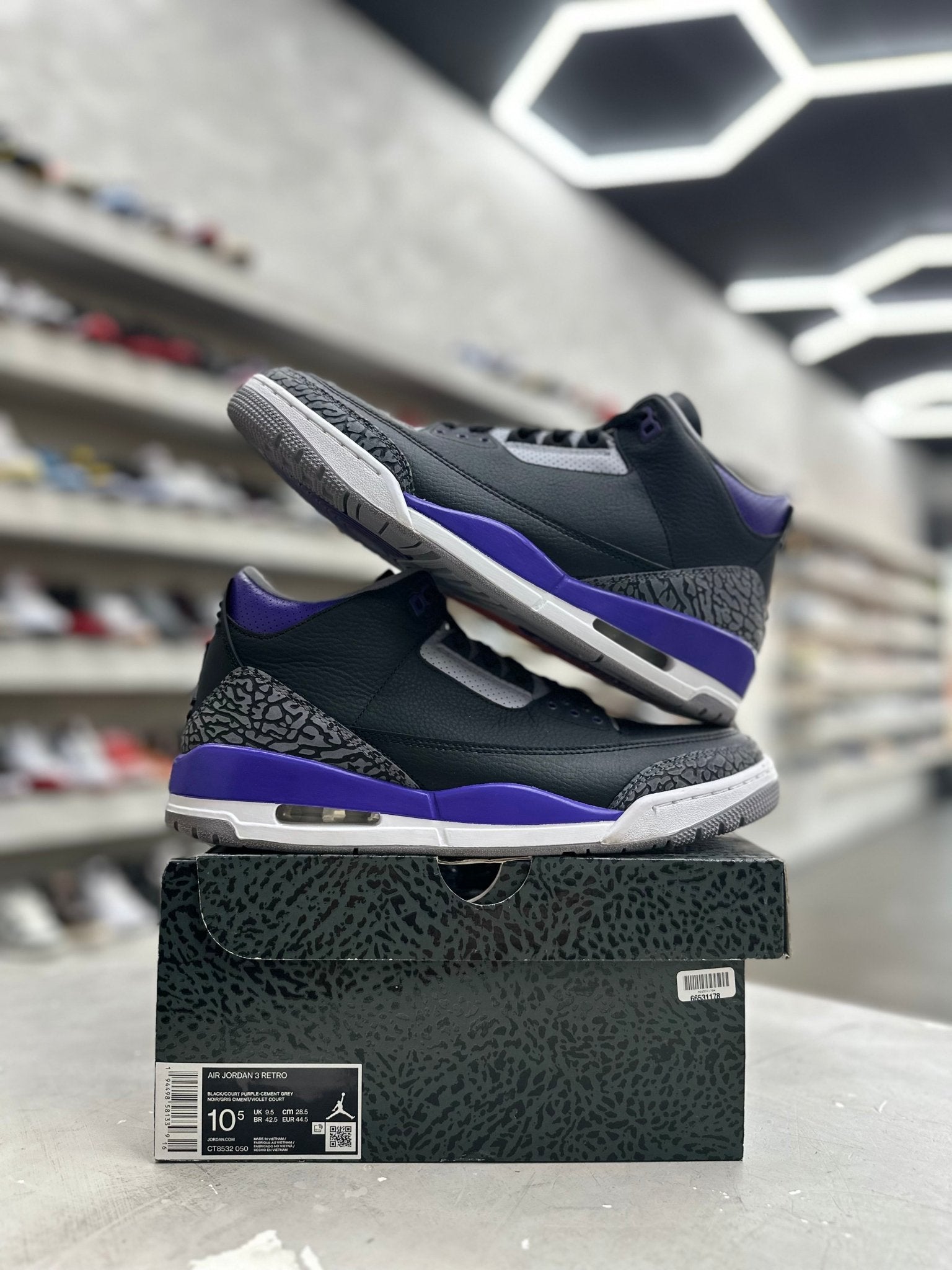 Jordan 3 Retro Black Court Purple Sz 10.5 (PREOWNED) - Restock AveJordan 3 Retro Black Court Purple Sz 10.5 (PREOWNED)Restock AveRestock Ave10.5Restock Ave