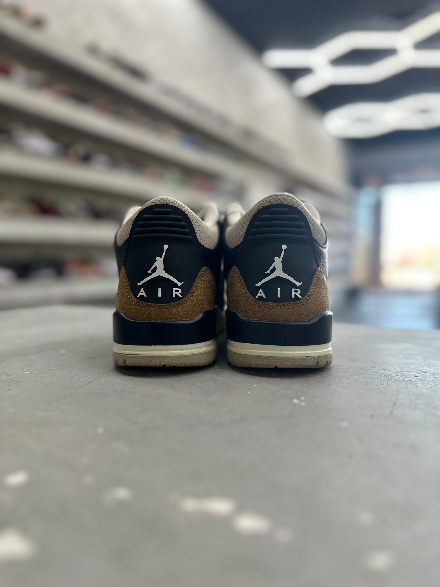 Jordan 3 Retro Desert Elephant Sz 8 (PREOWNED)(NO BOX) - Restock AveJordan 3 Retro Desert Elephant Sz 8 (PREOWNED)(NO BOX)Restock AveRestock Ave8Restock Ave