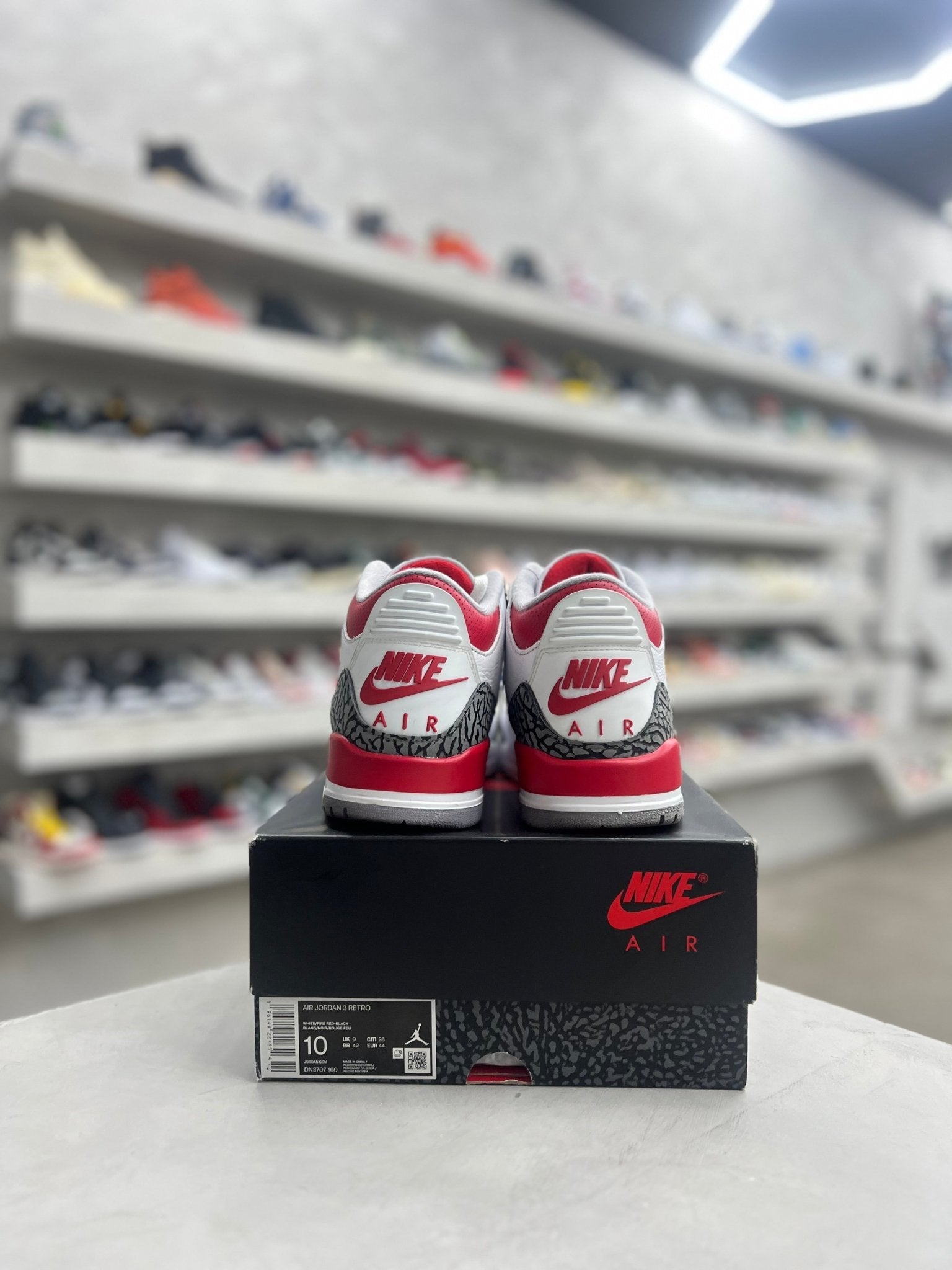 Jordan 3 Retro Fire Red Sz 10 (PREOWNED) - Restock AveJordan 3 Retro Fire Red Sz 10 (PREOWNED)Restock AveRestock Ave1060944243Restock Ave