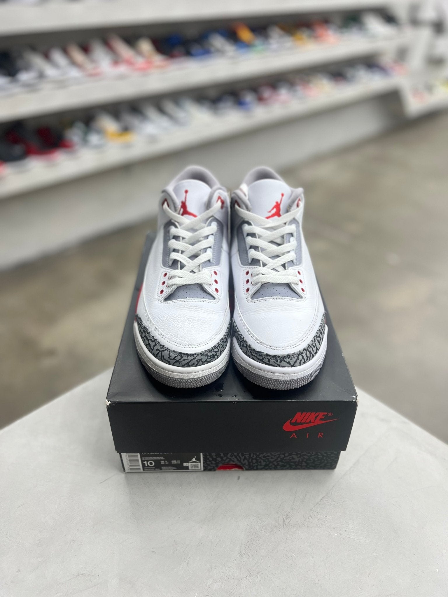 Jordan 3 Retro Fire Red Sz 10 (PREOWNED) - Restock AveJordan 3 Retro Fire Red Sz 10 (PREOWNED)Restock AveRestock Ave1060944243Restock Ave