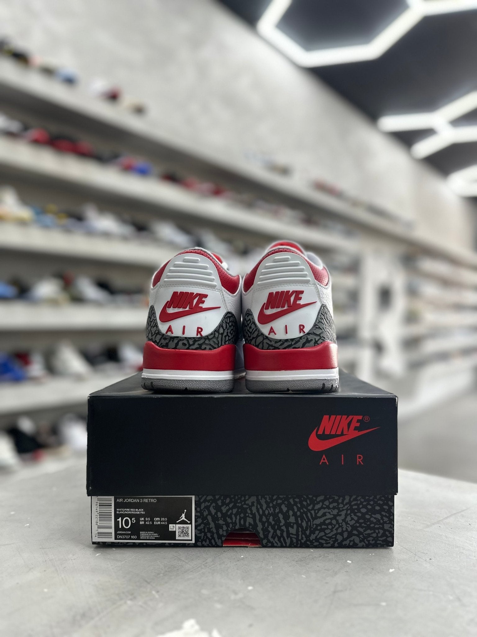 Jordan 3 Retro Fire Red Sz 10.5 (PREOWNED) - Restock AveJordan 3 Retro Fire Red Sz 10.5 (PREOWNED)Restock AveRestock Ave10.5Restock Ave
