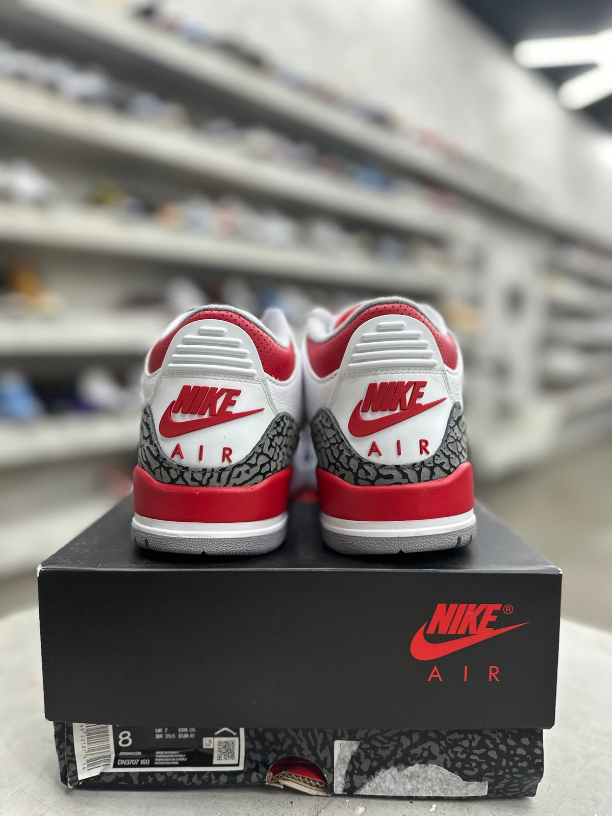 Jordan 3 Retro Fire Red Sz 8 (PREOWNED) - Restock AveJordan 3 Retro Fire Red Sz 8 (PREOWNED)Restock AveRestock Ave8Restock Ave