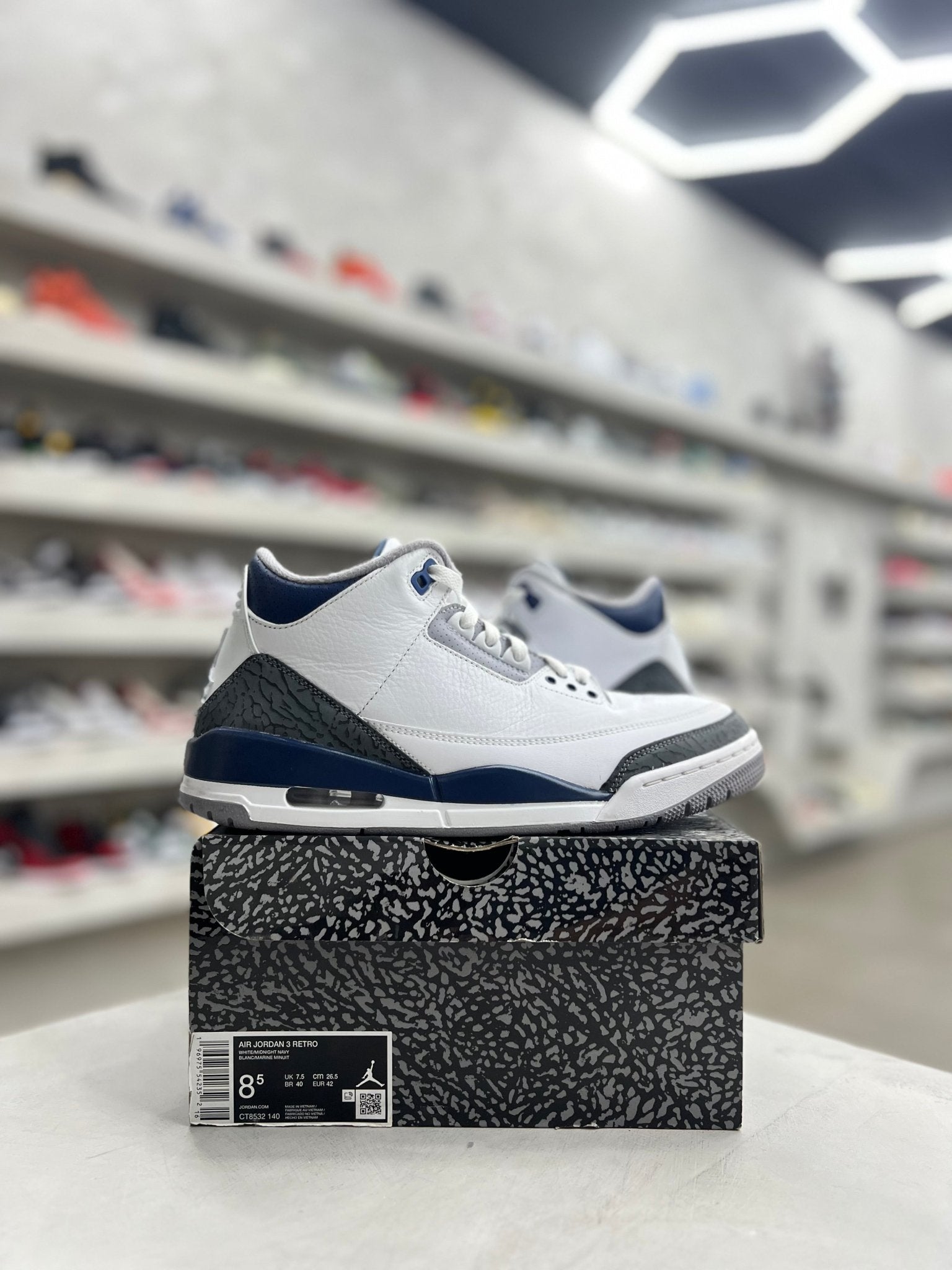 Jordan 3 Retro Midnight Navy Sz 8.5 (PREOWNED) - Restock AveJordan 3 Retro Midnight Navy Sz 8.5 (PREOWNED)Restock AveRestock Ave8.538631795Restock Ave