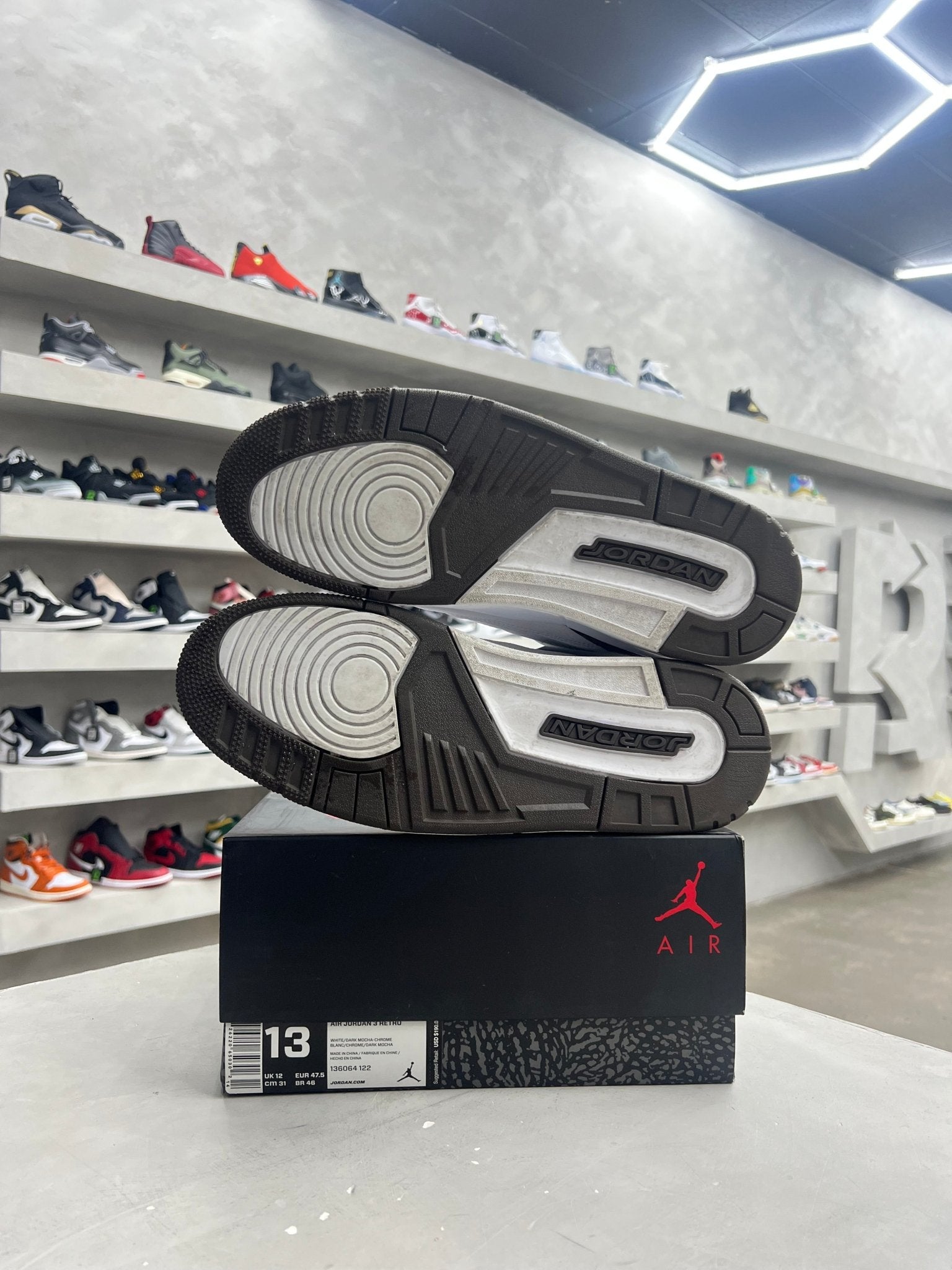 Jordan 3 Retro Mocha Sz 13 (PREOWNED) - Restock AveJordan 3 Retro Mocha Sz 13 (PREOWNED)Restock AveRestock Ave13Restock Ave