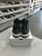 Jordan 3 Retro Off Noir Sz W11/9.5 (PREOWNED) - Restock AveJordan 3 Retro Off Noir Sz W11/9.5 (PREOWNED)Restock AveRestock Avew11/9.5men95524979Restock Ave
