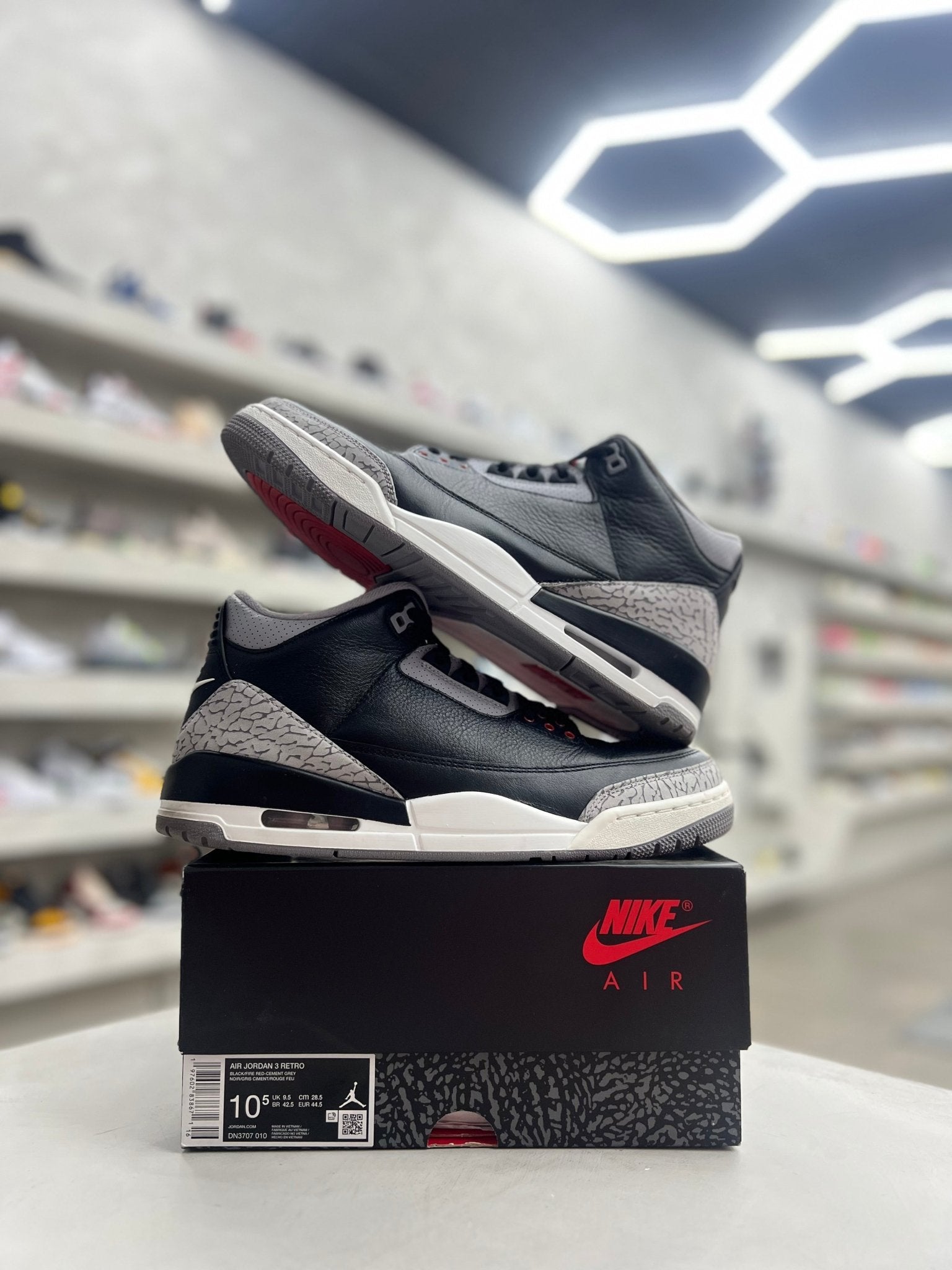 Jordan 3 - Restock Ave