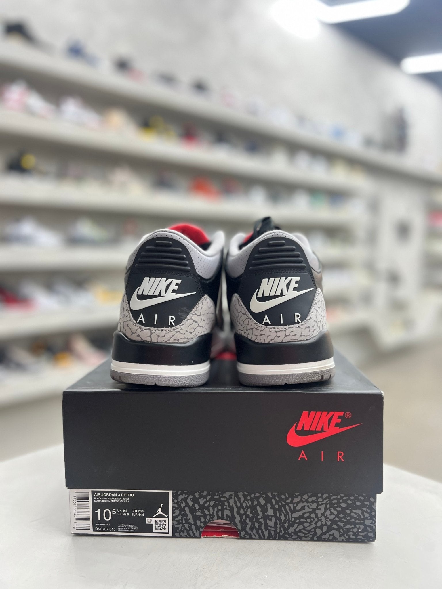 jordan 3 black cement 9.5