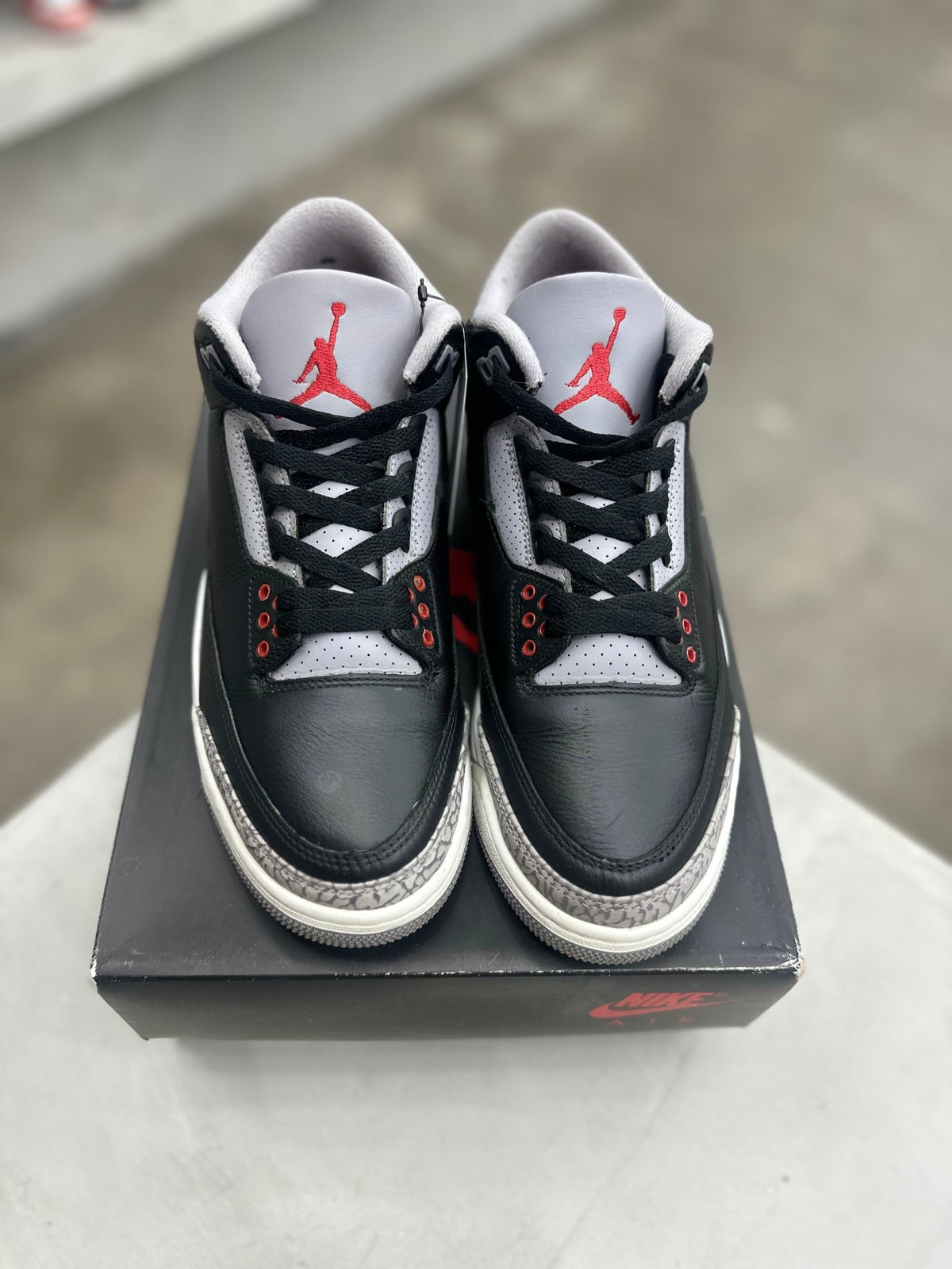 Jordan 3 Retro OG Black Cement Sz 8.5 (PREOWNED) - Restock AveJordan 3 Retro OG Black Cement Sz 8.5 (PREOWNED)Restock AveRestock Ave8.530451571Restock Ave