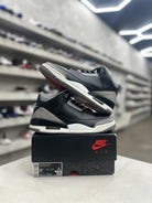 Jordan 3 Retro OG Black Cement Sz 8.5 (PREOWNED) - Restock AveJordan 3 Retro OG Black Cement Sz 8.5 (PREOWNED)Restock AveRestock Ave8.530451571Restock Ave