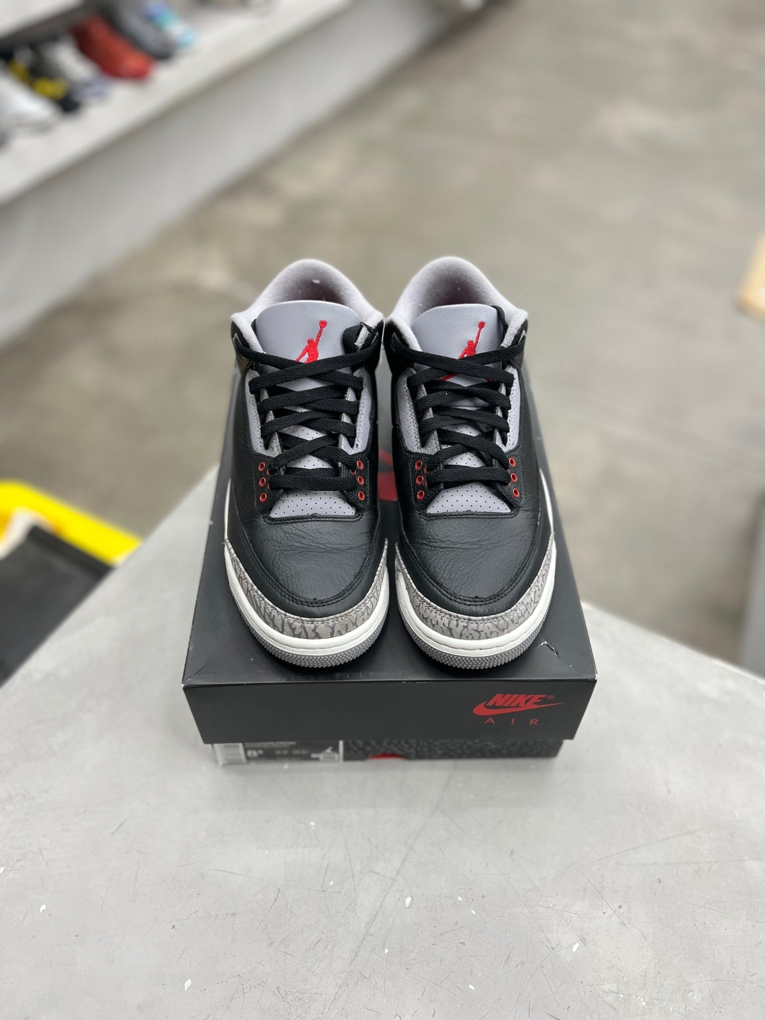 Jordan 3 Retro OG Black Cement Sz 8.5 (PREOWNED) - Restock AveJordan 3 Retro OG Black Cement Sz 8.5 (PREOWNED)Restock AveRestock Ave8.5Restock Ave
