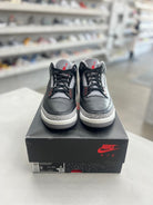 Jordan 3 Retro OG Black Cement Sz 9 (PREOWNED) - Restock AveJordan 3 Retro OG Black Cement Sz 9 (PREOWNED)Restock AveRestock Ave9Restock Ave