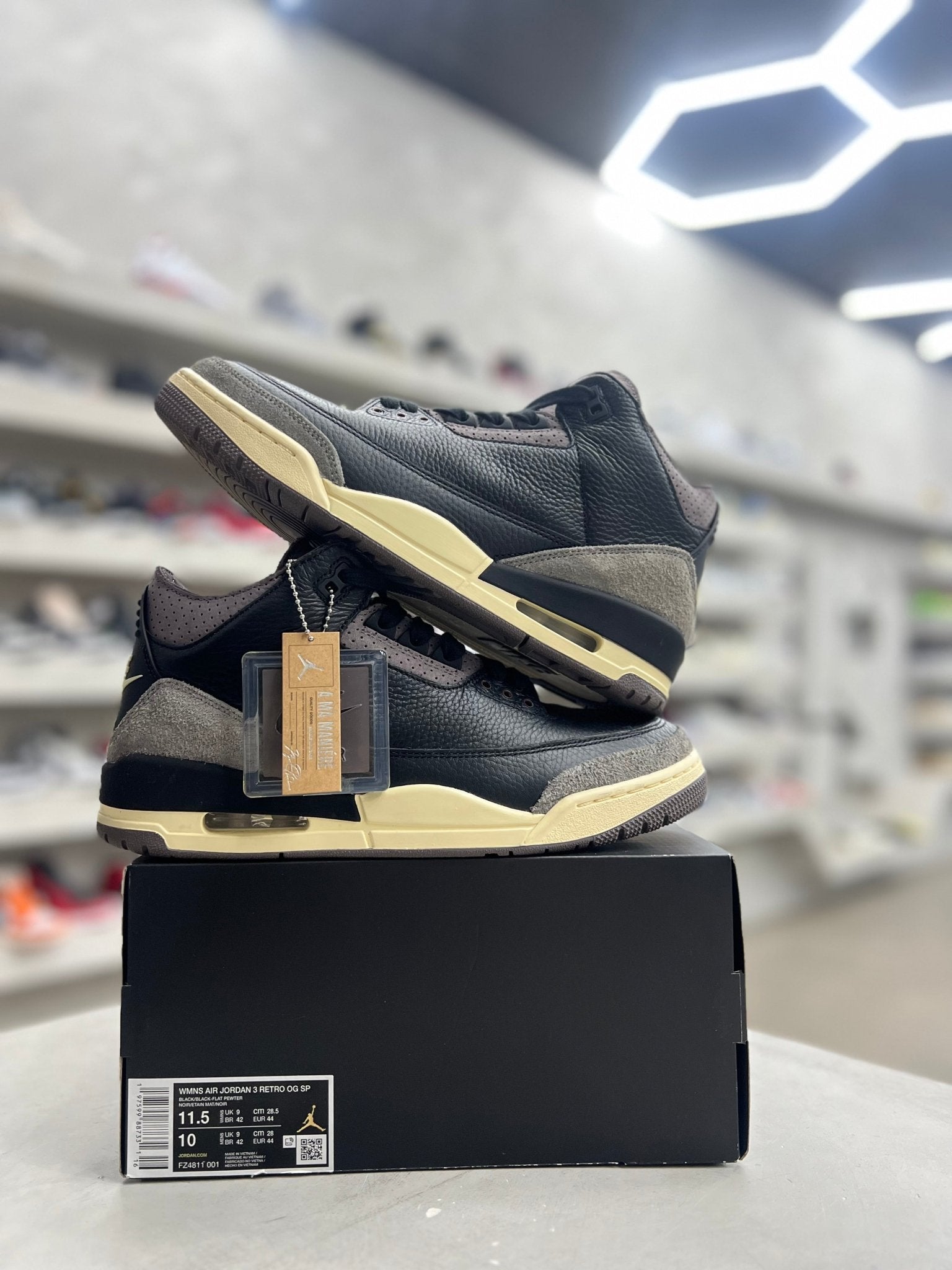 Jordan 3 Retro OG SP A Ma Maniére While You Were Sleeping Sz 10 (PREOWNED) - Restock AveJordan 3 Retro OG SP A Ma Maniére While You Were Sleeping Sz 10 (PREOWNED)Restock AveRestock Ave10Restock Ave