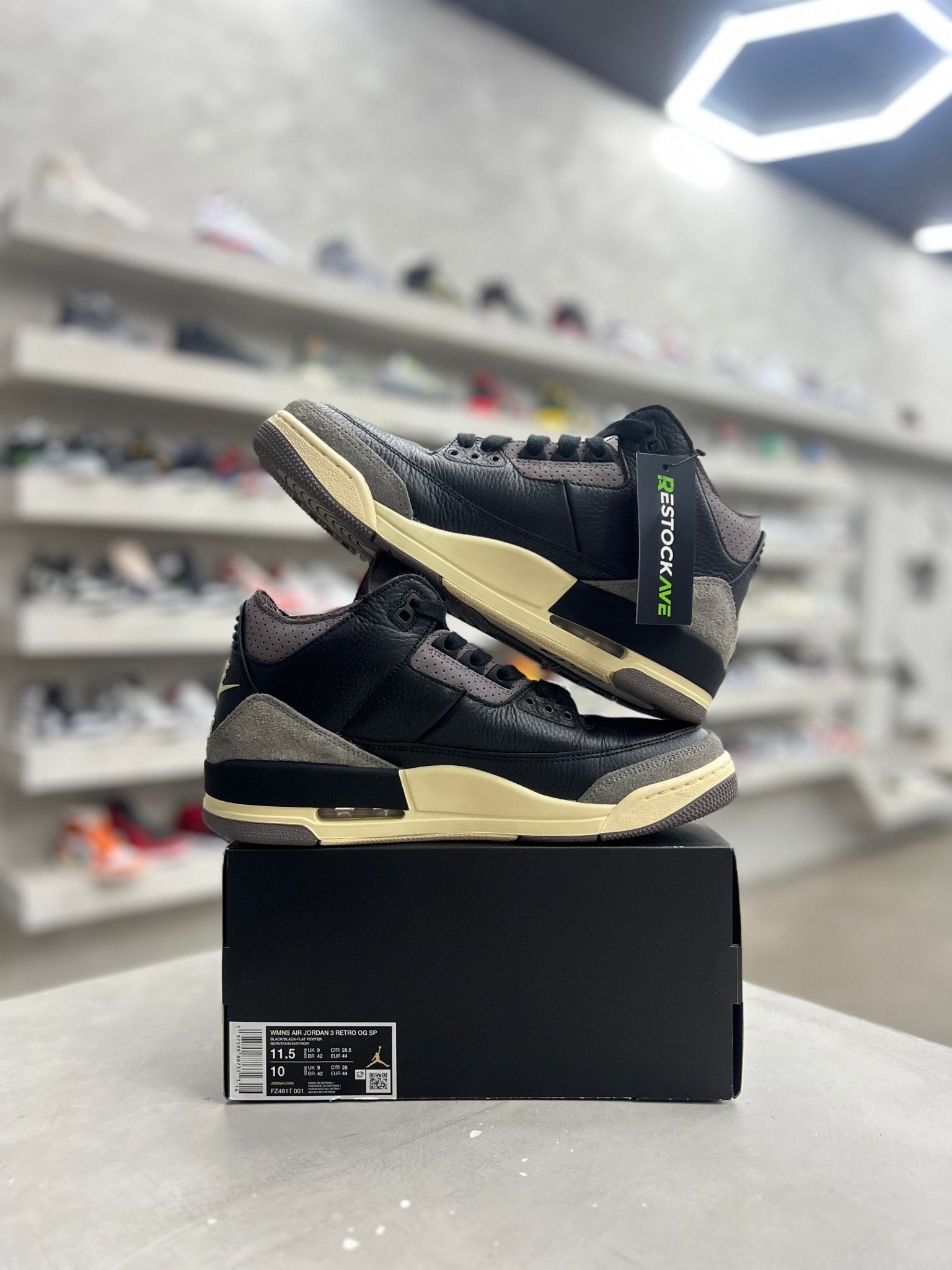 Jordan 3 Retro OG SP A Ma Maniére While You Were Sleeping Sz 10 (PREOWNED) - Restock AveJordan 3 Retro OG SP A Ma Maniére While You Were Sleeping Sz 10 (PREOWNED)Restock AveRestock Ave10Restock Ave