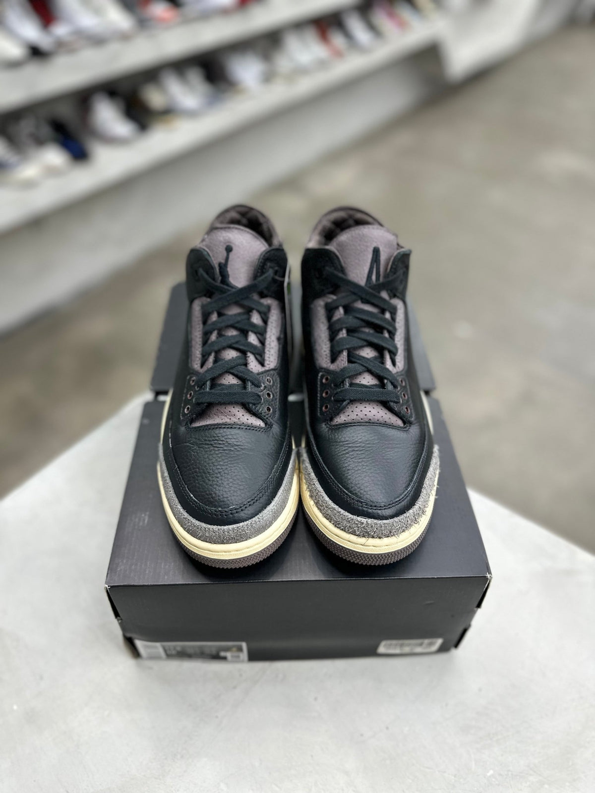 Jordan 3 Retro OG SP A Ma Maniére While You Were Sleeping Sz w11.5/10 (PREOWNED) - Restock AveJordan 3 Retro OG SP A Ma Maniére While You Were Sleeping Sz w11.5/10 (PREOWNED)Restock AveRestock AveW11.5/10menRestock Ave
