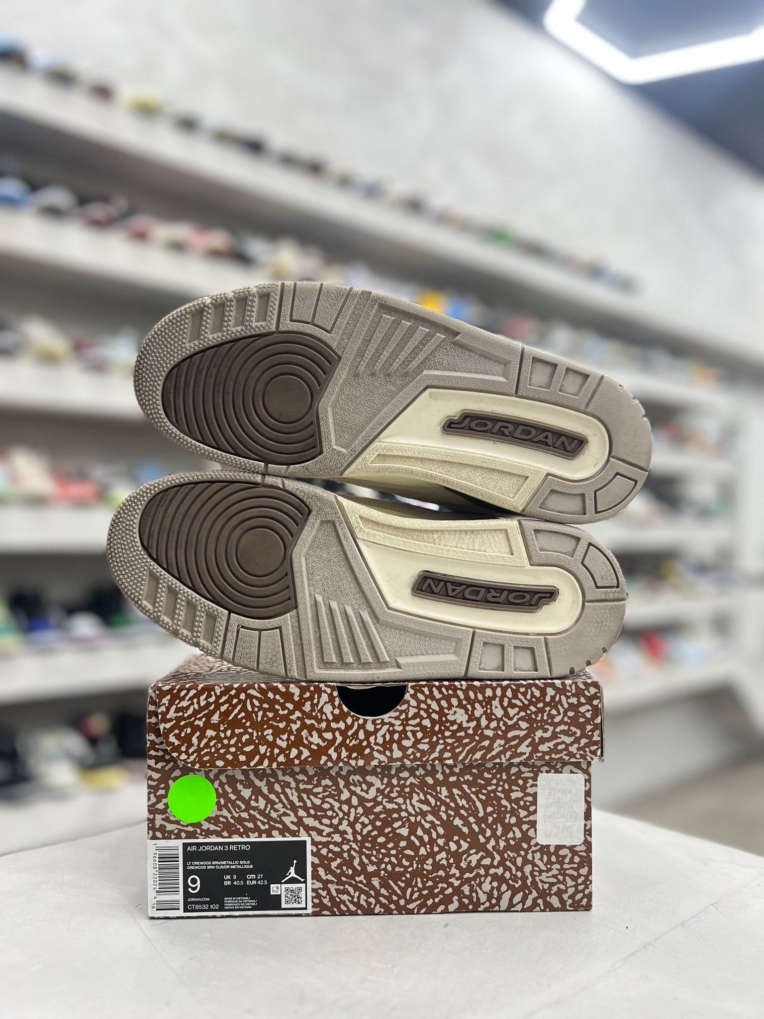 Jordan 3 Retro Palomino Sz 9 (PREOWNED) - Restock AveJordan 3 Retro Palomino Sz 9 (PREOWNED)Restock AveRestock Ave995232115Restock Ave