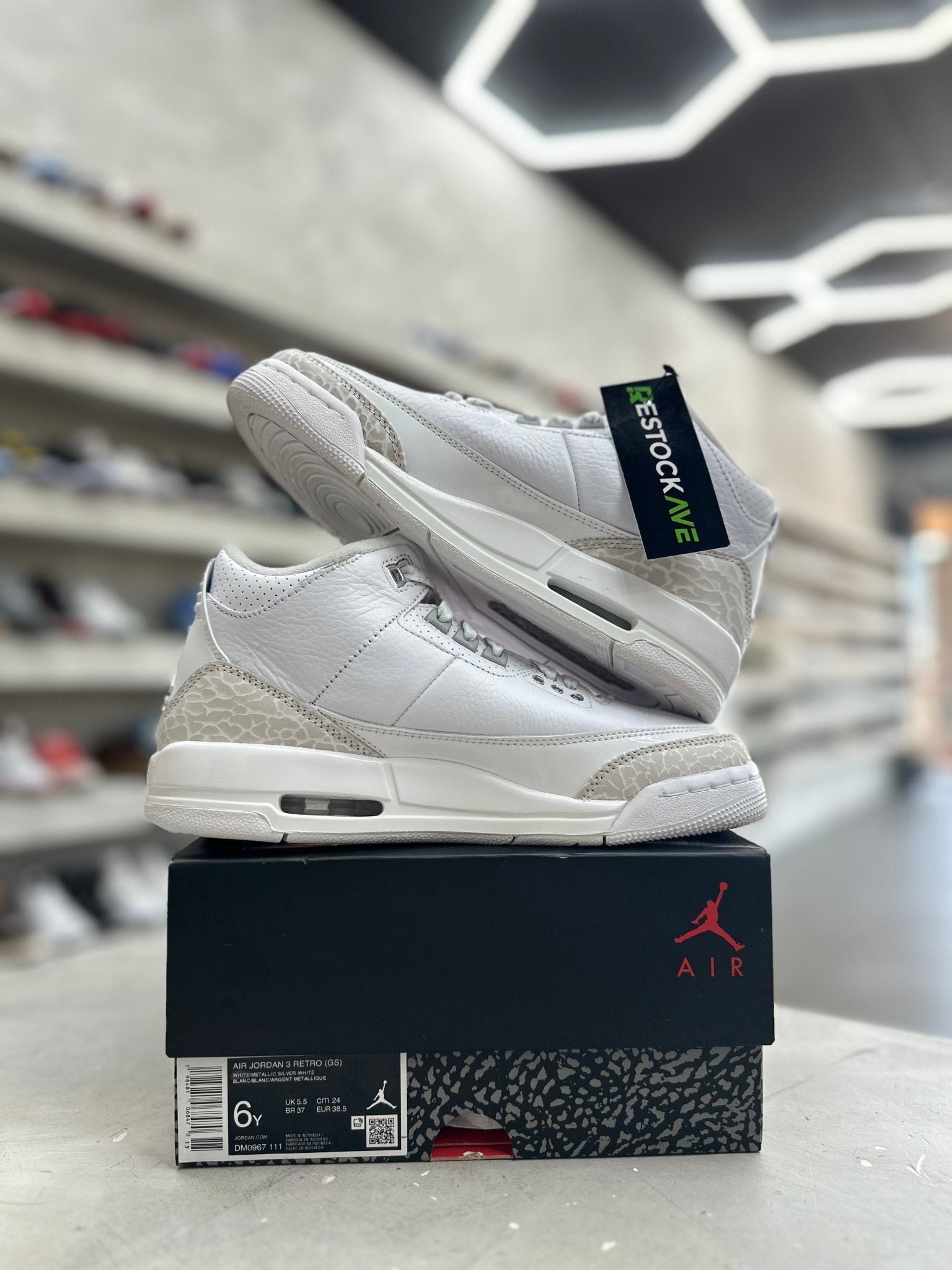 Jordan 3 Retro Pure Money Sz 6 (PREOWNED) - Restock AveJordan 3 Retro Pure Money Sz 6 (PREOWNED)Restock AveRestock Ave6Restock Ave