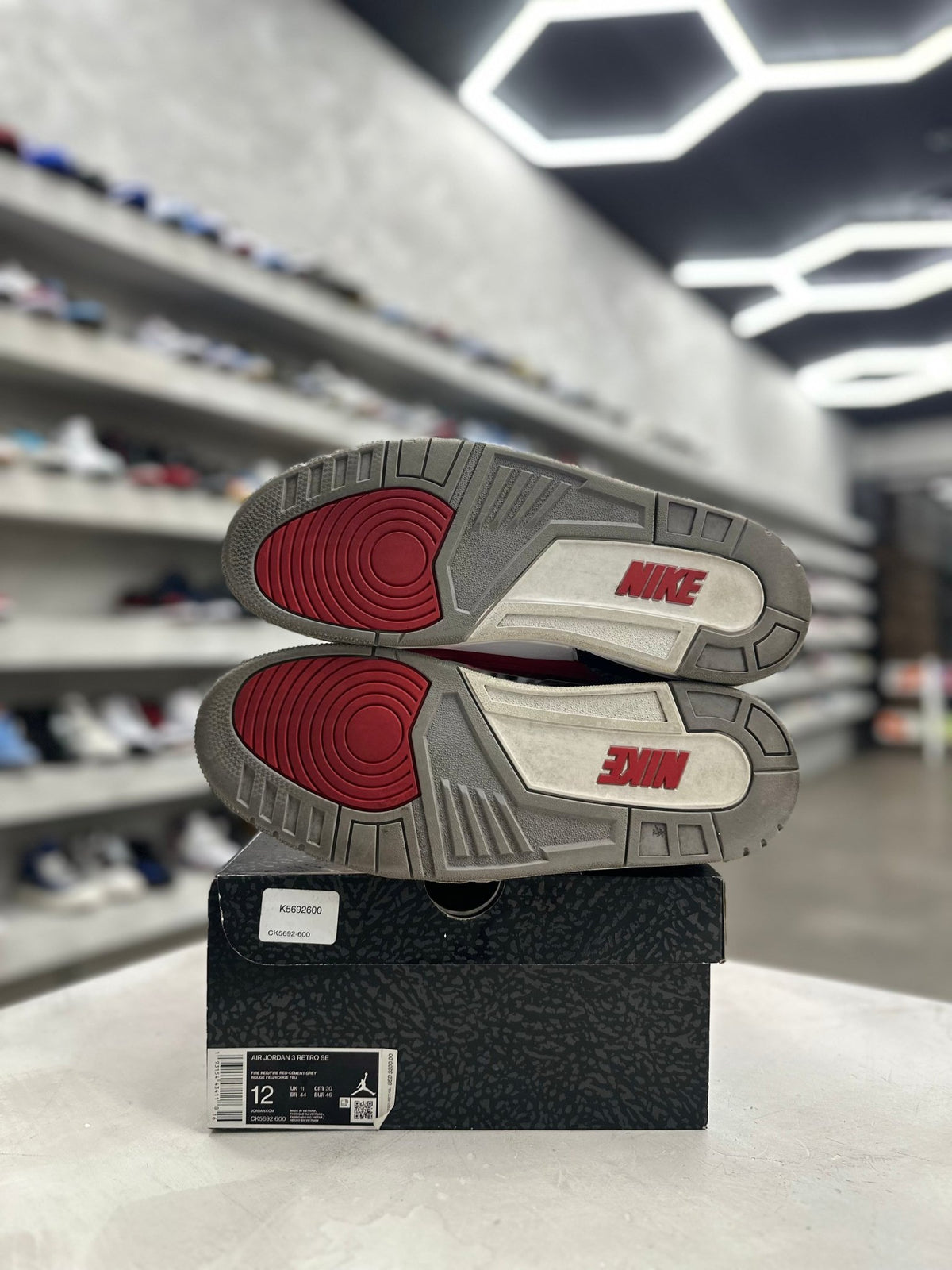 Jordan 3 Retro SE Unite Sz 12 (PREOWNED) - Restock AveJordan 3 Retro SE Unite Sz 12 (PREOWNED)Restock AveRestock Ave12Restock Ave