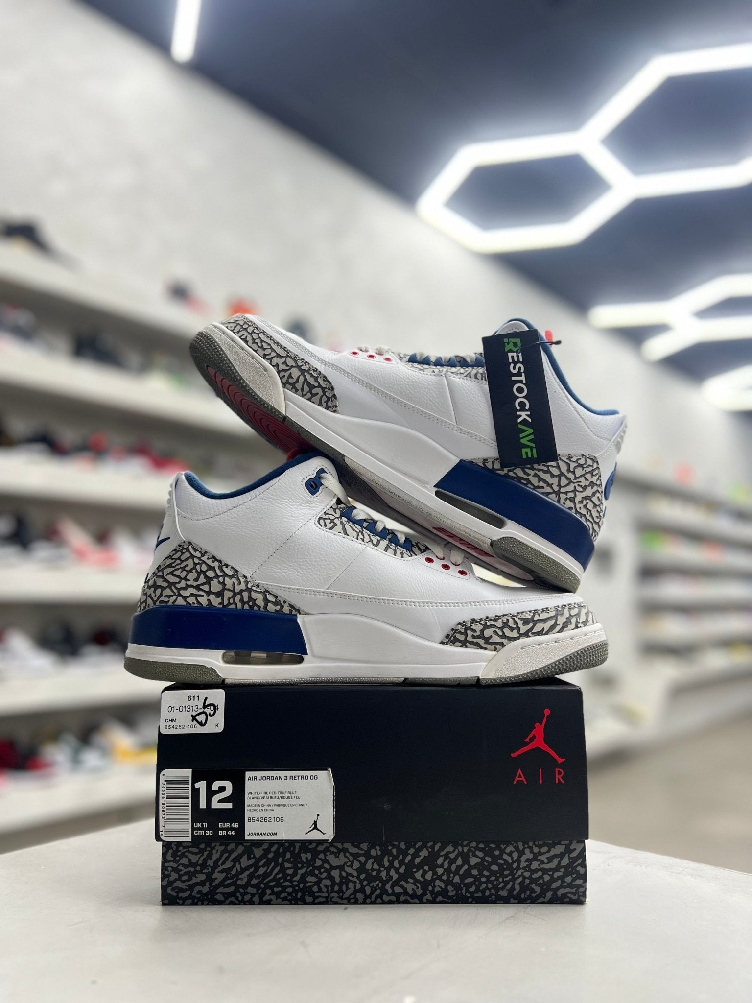 Jordan 3 Retro True Blue Sz 12 (PREOWNED) - Restock AveJordan 3 Retro True Blue Sz 12 (PREOWNED)Restock AveRestock Ave12Restock Ave