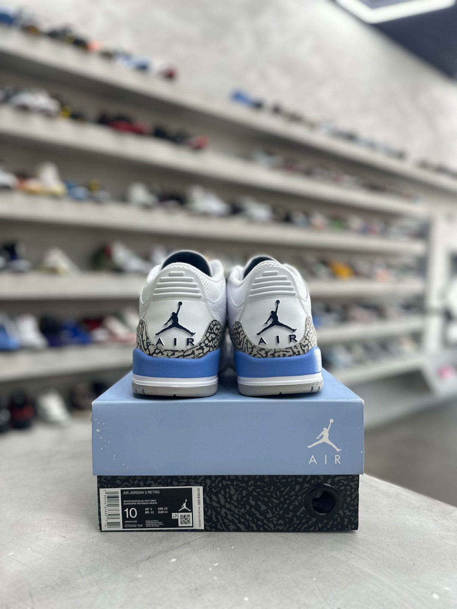 Jordan 3 Retro UNC Sz 10 (PREOWNED) - Restock AveJordan 3 Retro UNC Sz 10 (PREOWNED)Restock AveRestock Ave10Restock Ave