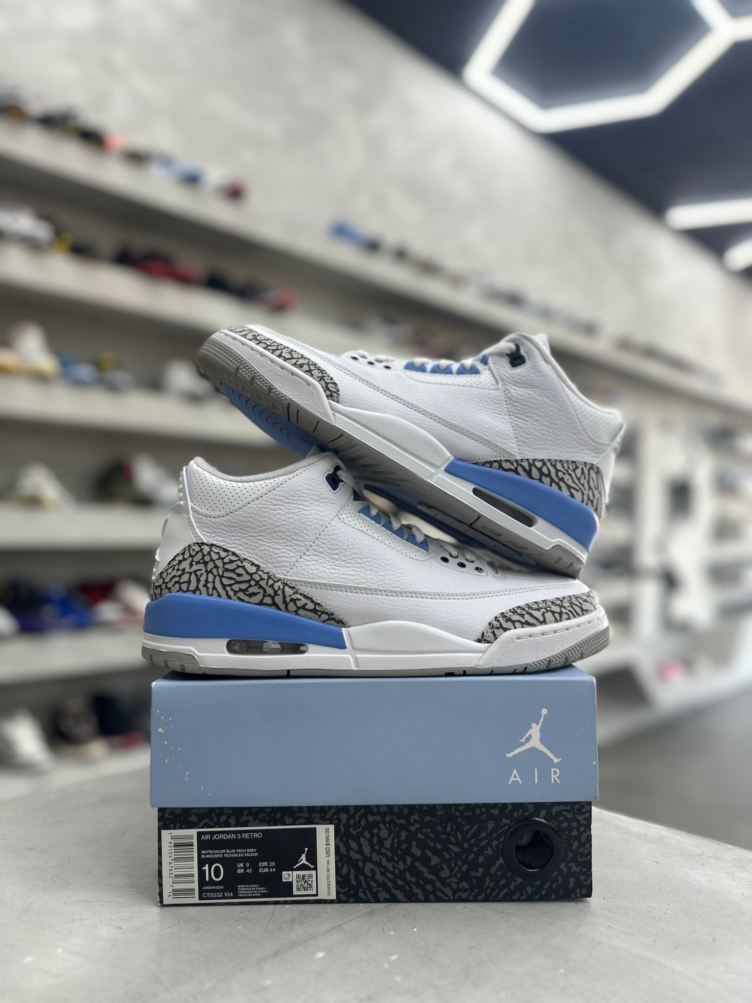 Jordan 3 Retro UNC Sz 10 (PREOWNED) - Restock AveJordan 3 Retro UNC Sz 10 (PREOWNED)Restock AveRestock Ave10Restock Ave