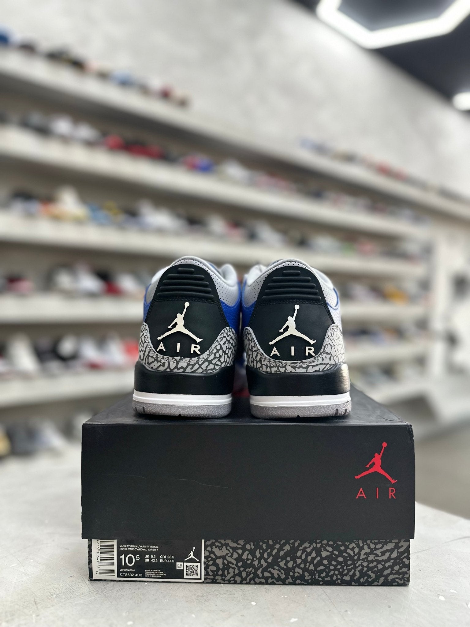 Jordan 3 Retro Varsity Royal Cement Sz 10.5 (PREOWNED) - Restock AveJordan 3 Retro Varsity Royal Cement Sz 10.5 (PREOWNED)Restock AveRestock Ave10.5Restock Ave