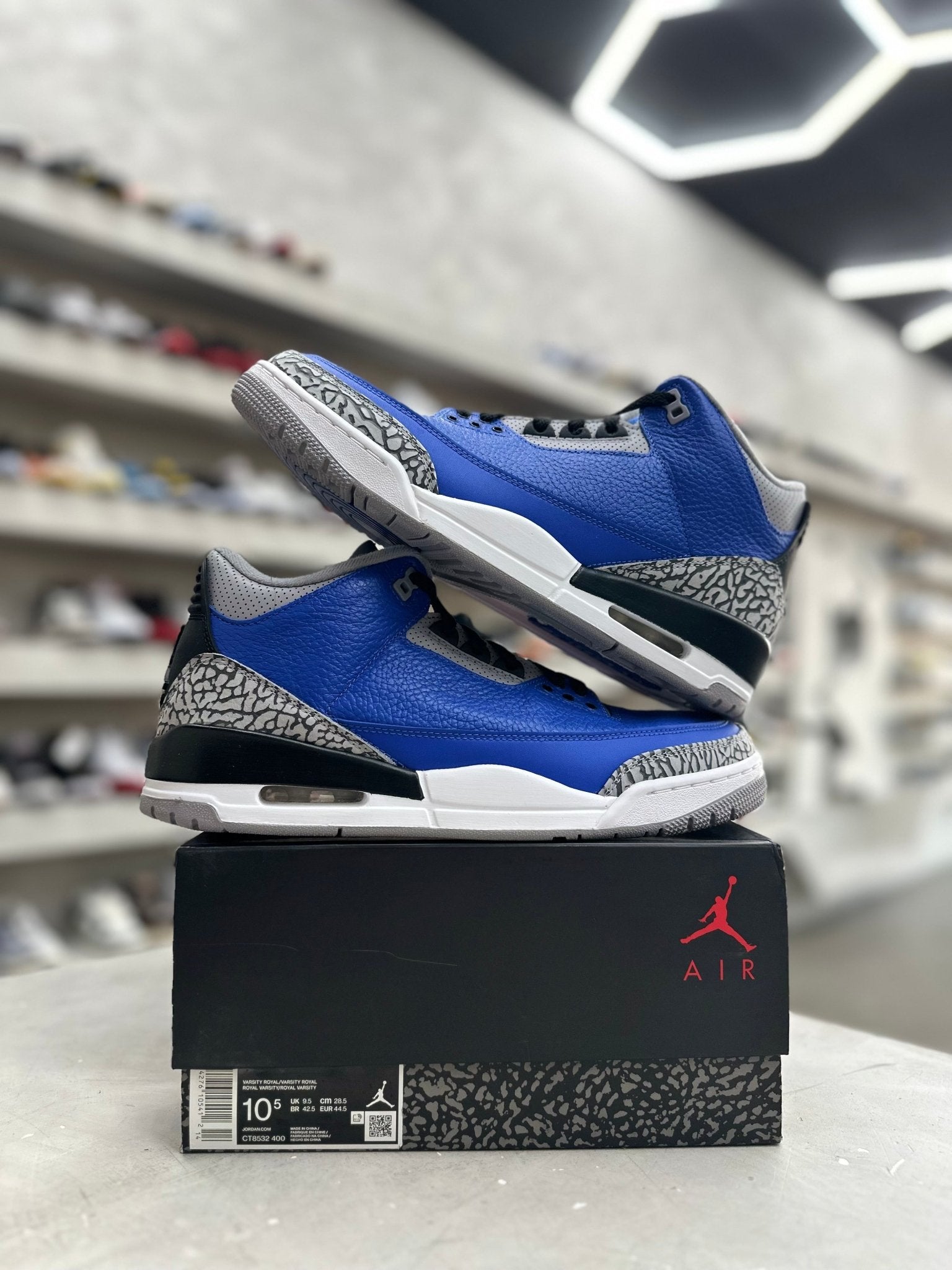 Jordan 3 Retro Varsity Royal Cement Sz 10.5 (PREOWNED) - Restock AveJordan 3 Retro Varsity Royal Cement Sz 10.5 (PREOWNED)Restock AveRestock Ave10.5Restock Ave