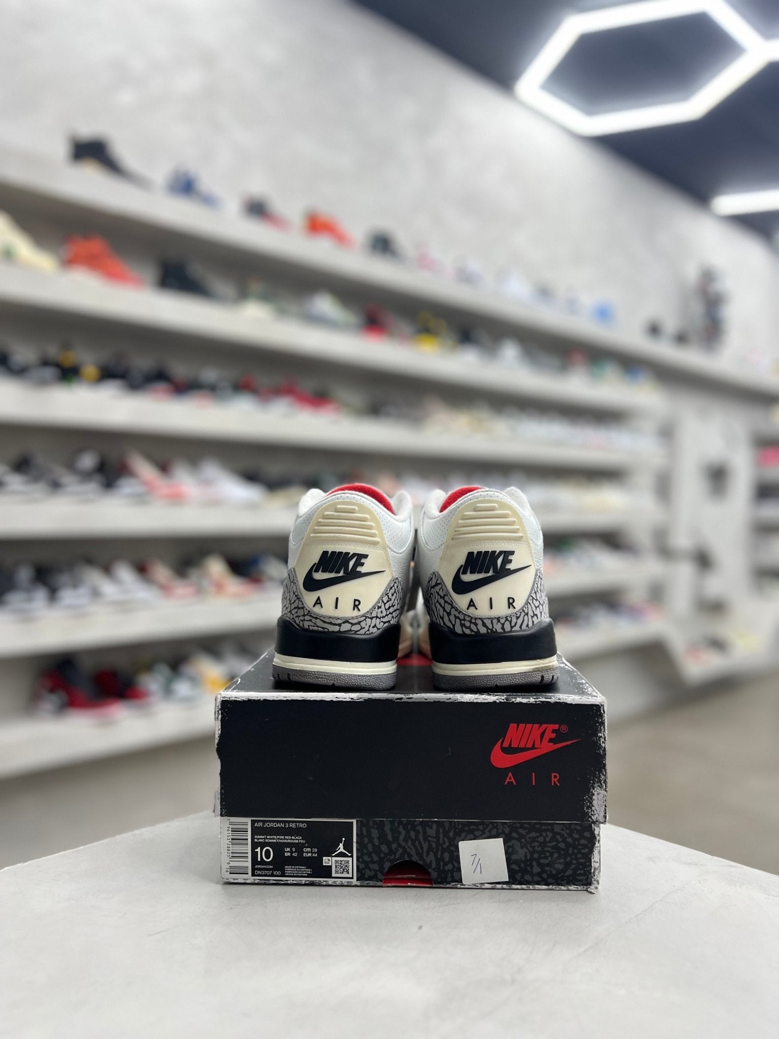 jordan 3 retail