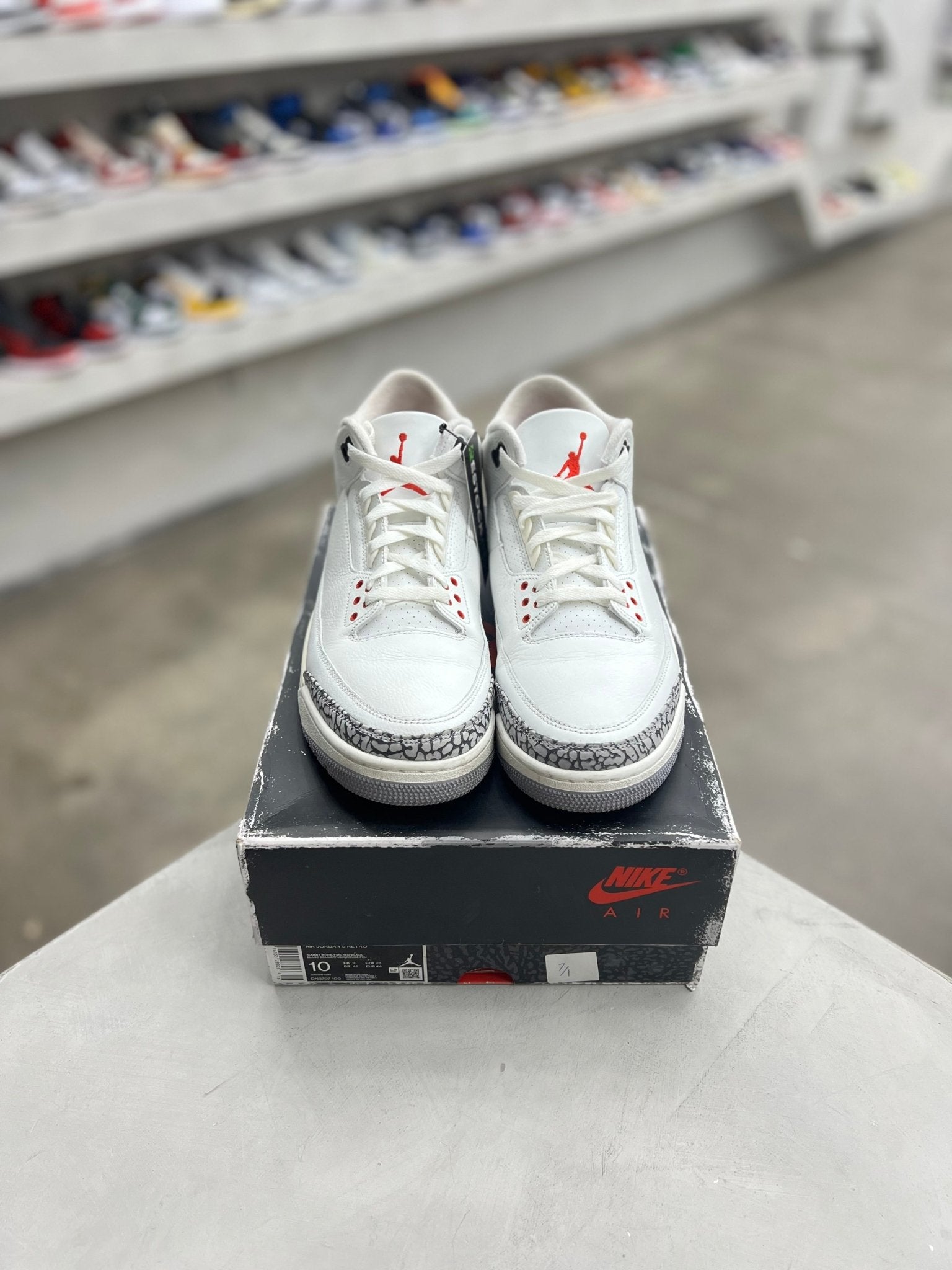 Jordan 3 Retro White Cement Reimagined Sz 10 (PREOWNED) - Restock AveJordan 3 Retro White Cement Reimagined Sz 10 (PREOWNED)Restock AveRestock Ave1017094259Restock Ave