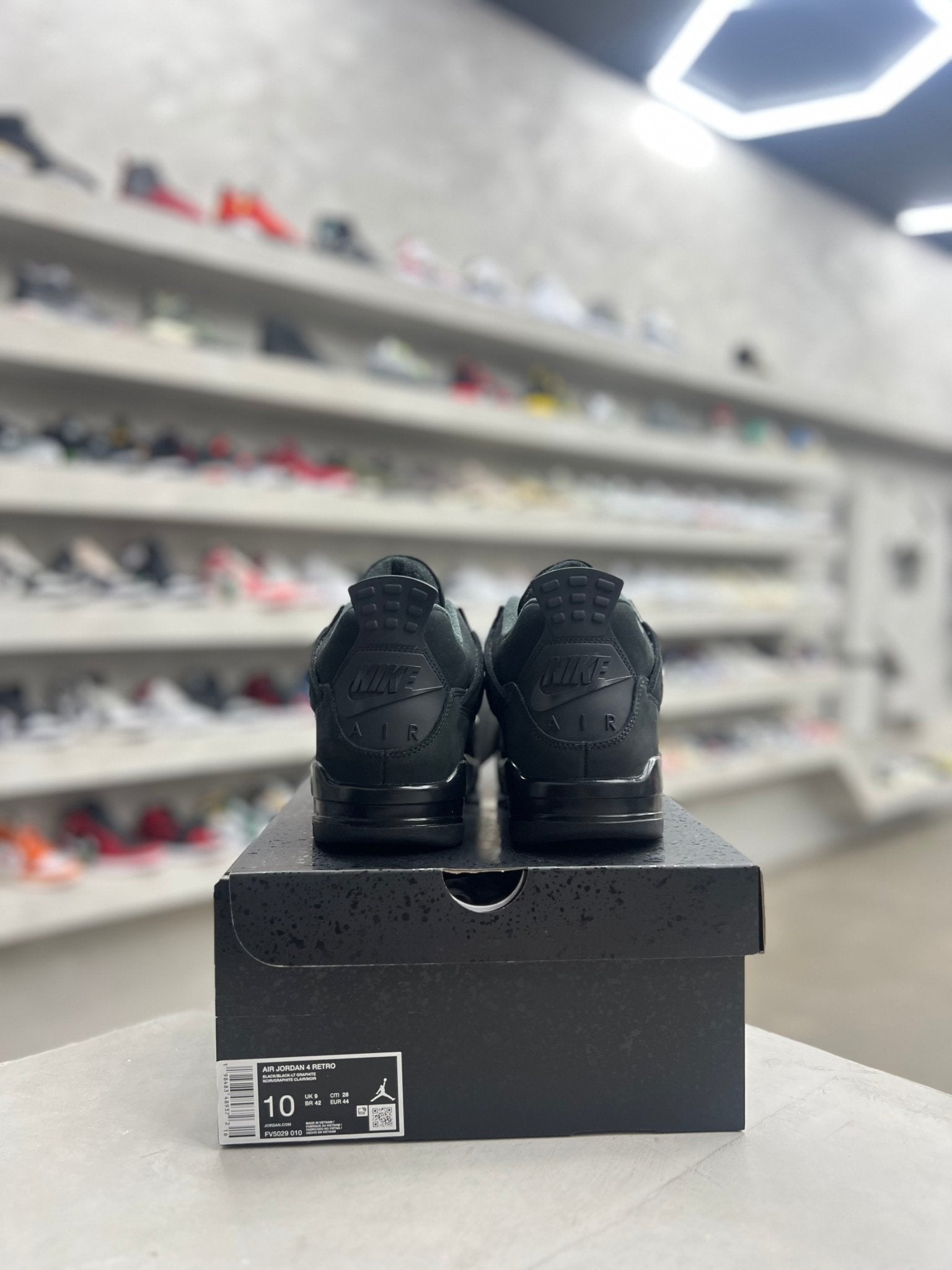 Jordan 4 Retro Black Cat Sz 10 (PREOWNED) - Restock AveJordan 4 Retro Black Cat Sz 10 (PREOWNED)Restock AveRestock Ave10Restock Ave