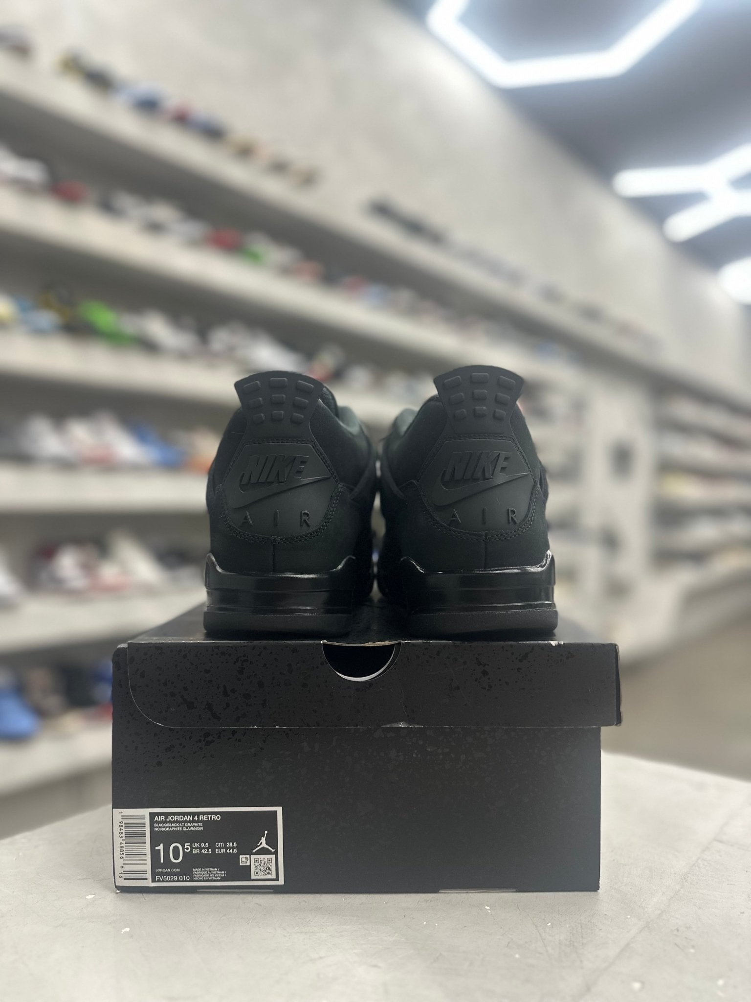 Jordan 4 Retro Black Cat Sz 10.5 (PREOWNED) - Restock AveJordan 4 Retro Black Cat Sz 10.5 (PREOWNED)Restock AveRestock Ave10.5Restock Ave