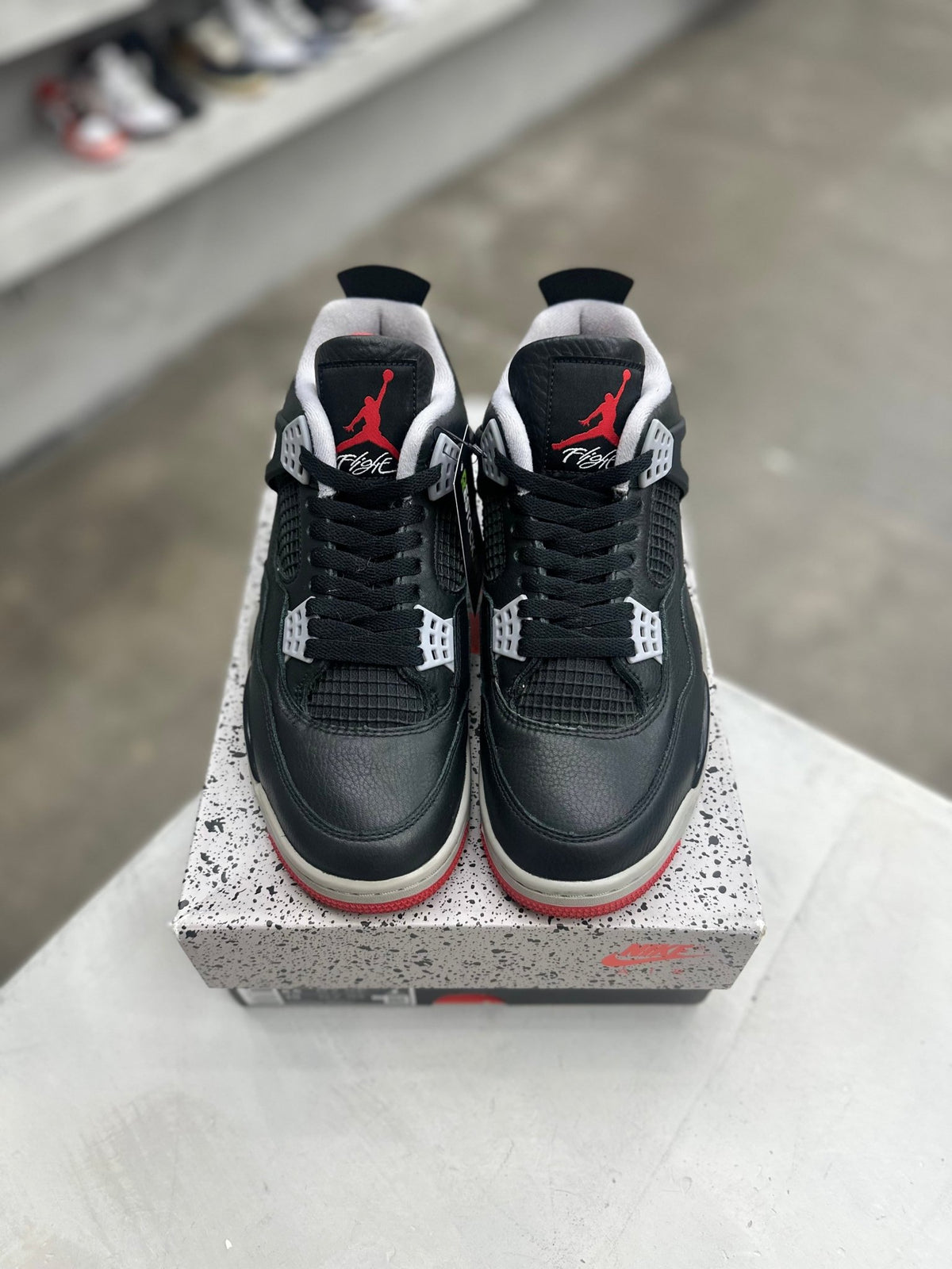 Jordan 4 Retro Bred Reimagined Sz 8.5 (PREOWNED) - Restock AveJordan 4 Retro Bred Reimagined Sz 8.5 (PREOWNED)Restock AveRestock Ave8.521047155Restock Ave