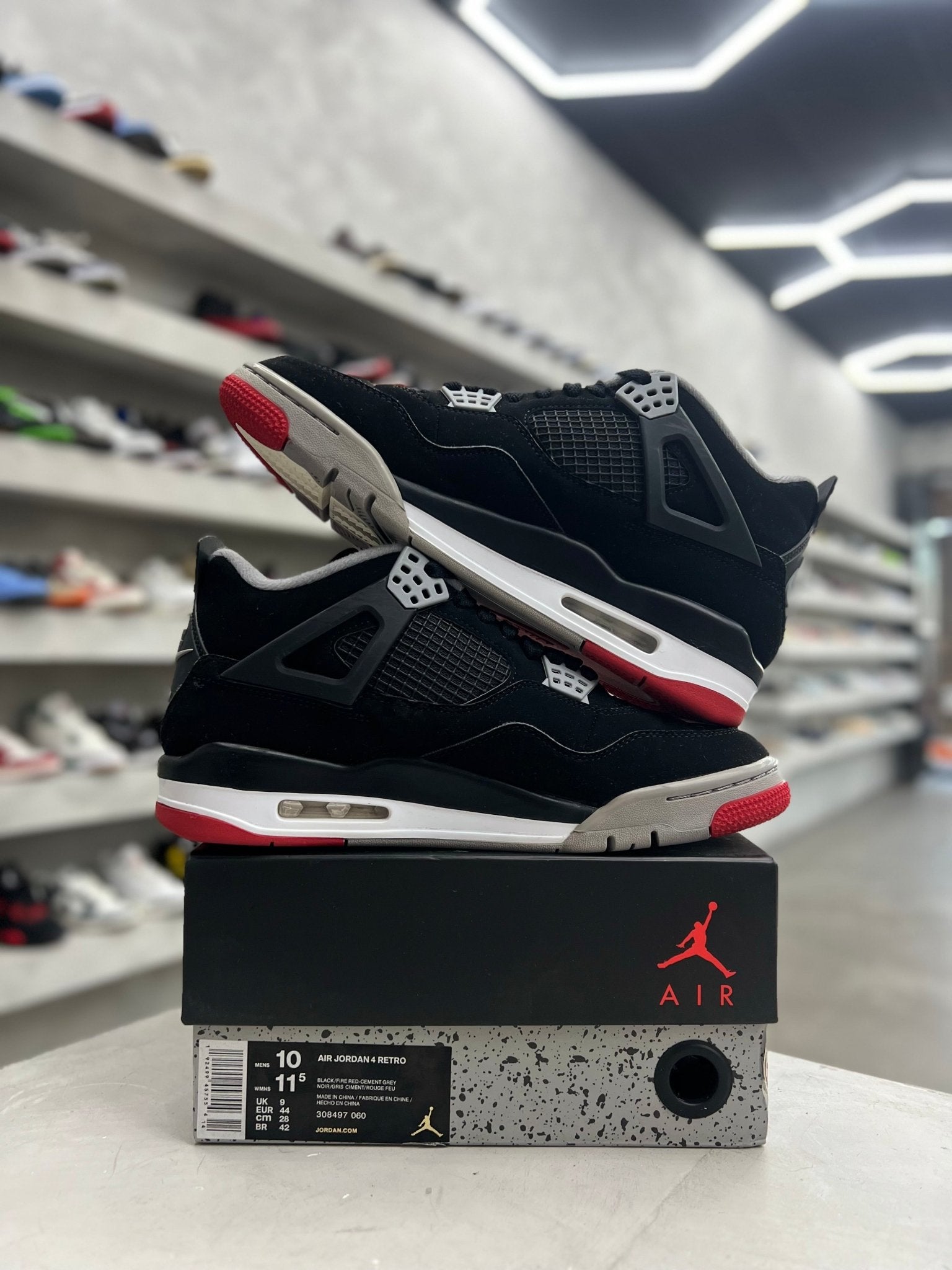 Jordan 4 Retro Bred Sz 10 (PREOWNED) - Restock AveJordan 4 Retro Bred Sz 10 (PREOWNED)Restock AveRestock Ave10Restock Ave