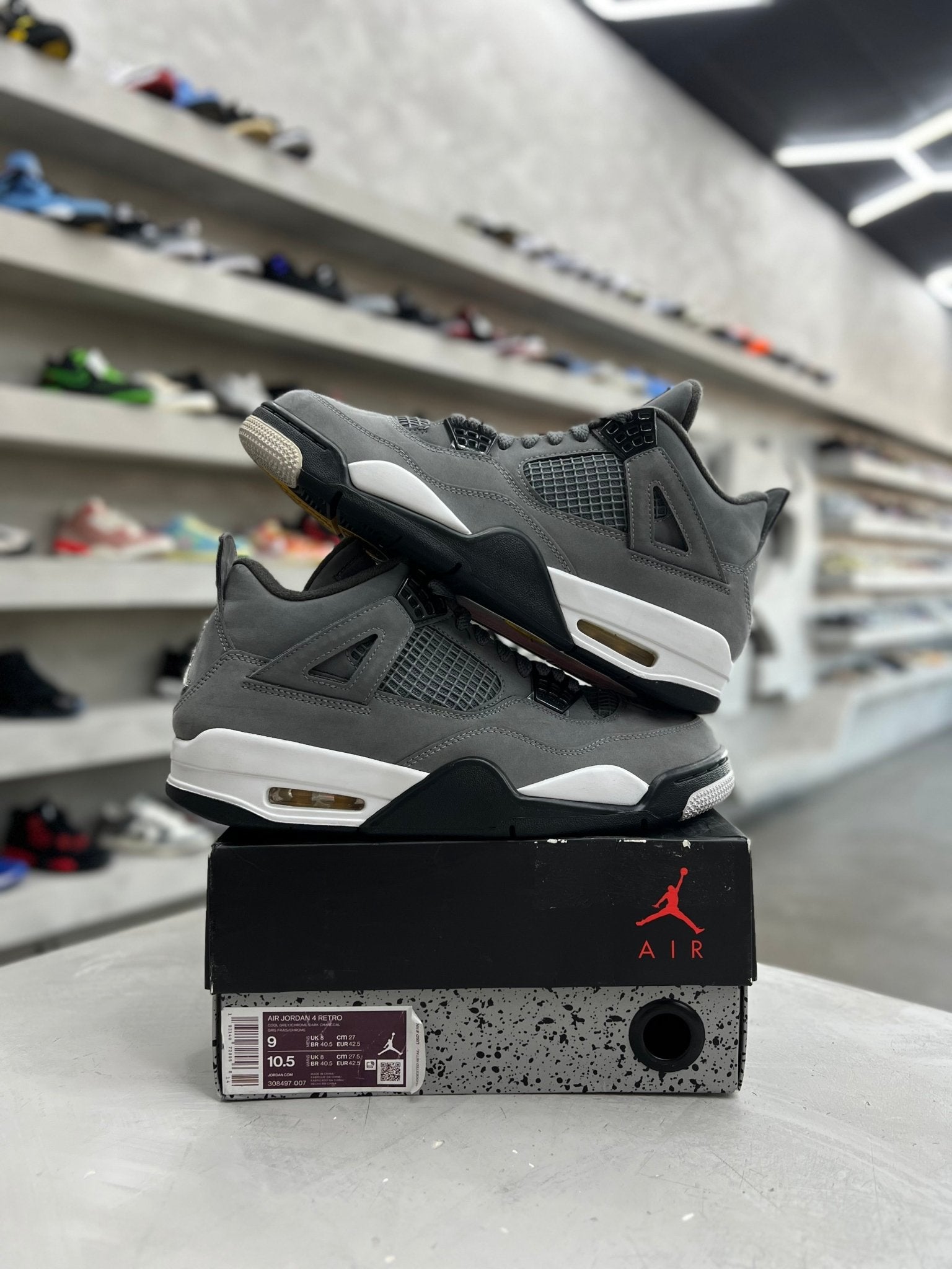 Jordan 4 Retro Cool Grey Sz 9 (PREOWNED) - Restock AveJordan 4 Retro Cool Grey Sz 9 (PREOWNED)Restock AveRestock Ave9Restock Ave