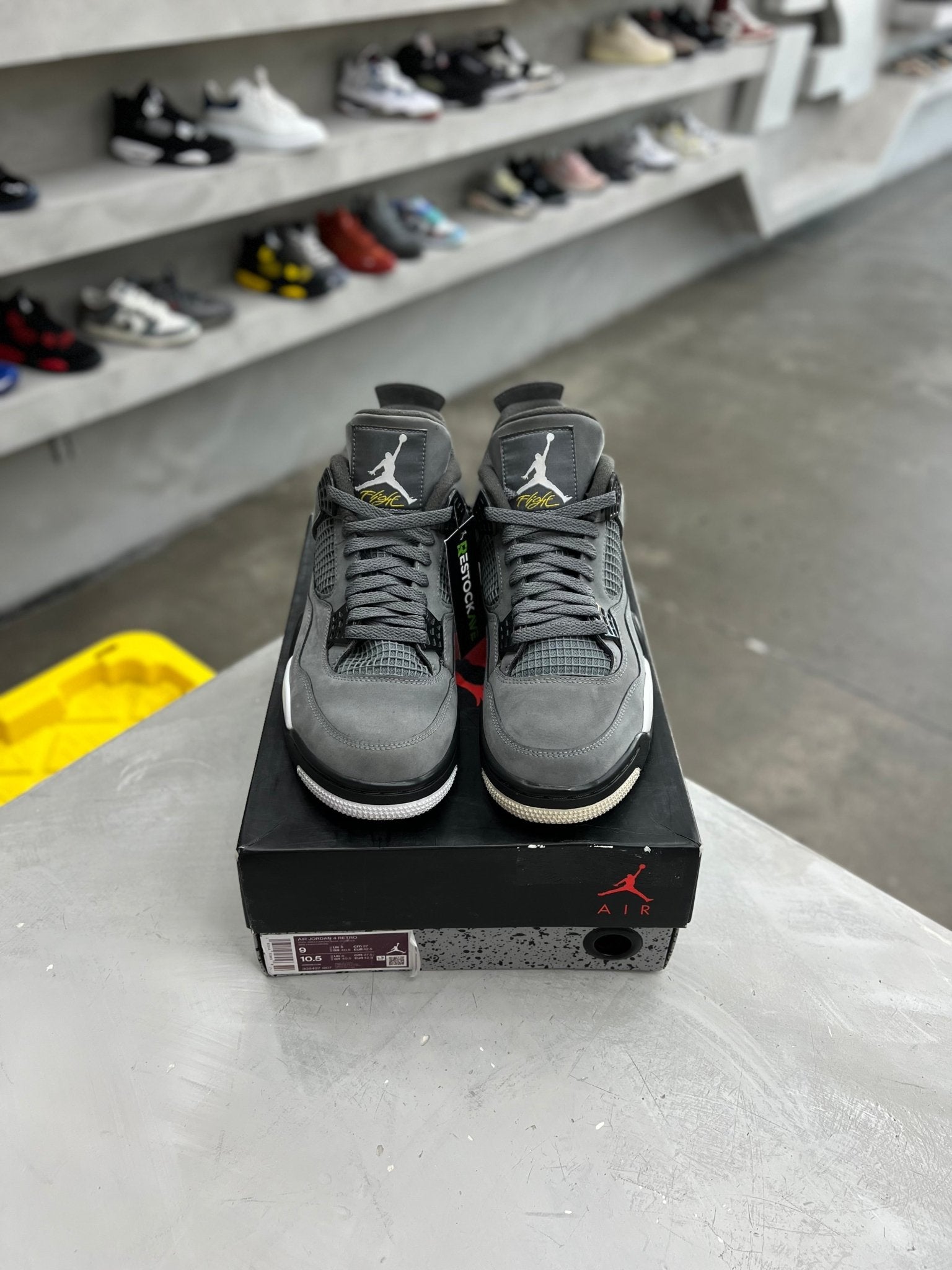 Jordan 4 Retro Cool Grey Sz 9 (PREOWNED) - Restock AveJordan 4 Retro Cool Grey Sz 9 (PREOWNED)Restock AveRestock Ave9Restock Ave