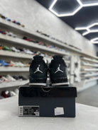 Jordan 4 Retro Fear Sz 9 (PREOWNED) - Restock AveJordan 4 Retro Fear Sz 9 (PREOWNED)Restock AveRestock Ave9Restock Ave