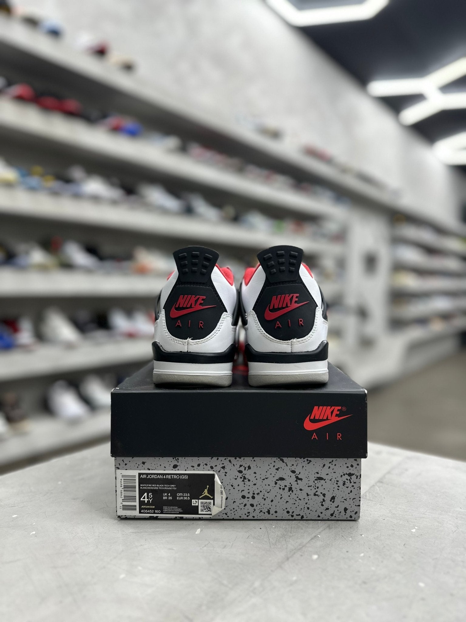 Jordan 4 Retro Fire Red Sz 4.5 (PREOWNED) - Restock AveJordan 4 Retro Fire Red Sz 4.5 (PREOWNED)Restock AveRestock Ave4.5Restock Ave