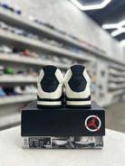 Jordan 4 Retro Flight Club Sz 8.5 (PREOWNED) - Restock AveJordan 4 Retro Flight Club Sz 8.5 (PREOWNED)Restock AveRestock Ave8.537221235Restock Ave