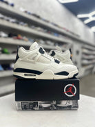 Jordan 4 Retro Flight Club Sz 8.5 (PREOWNED) - Restock AveJordan 4 Retro Flight Club Sz 8.5 (PREOWNED)Restock AveRestock Ave8.537221235Restock Ave
