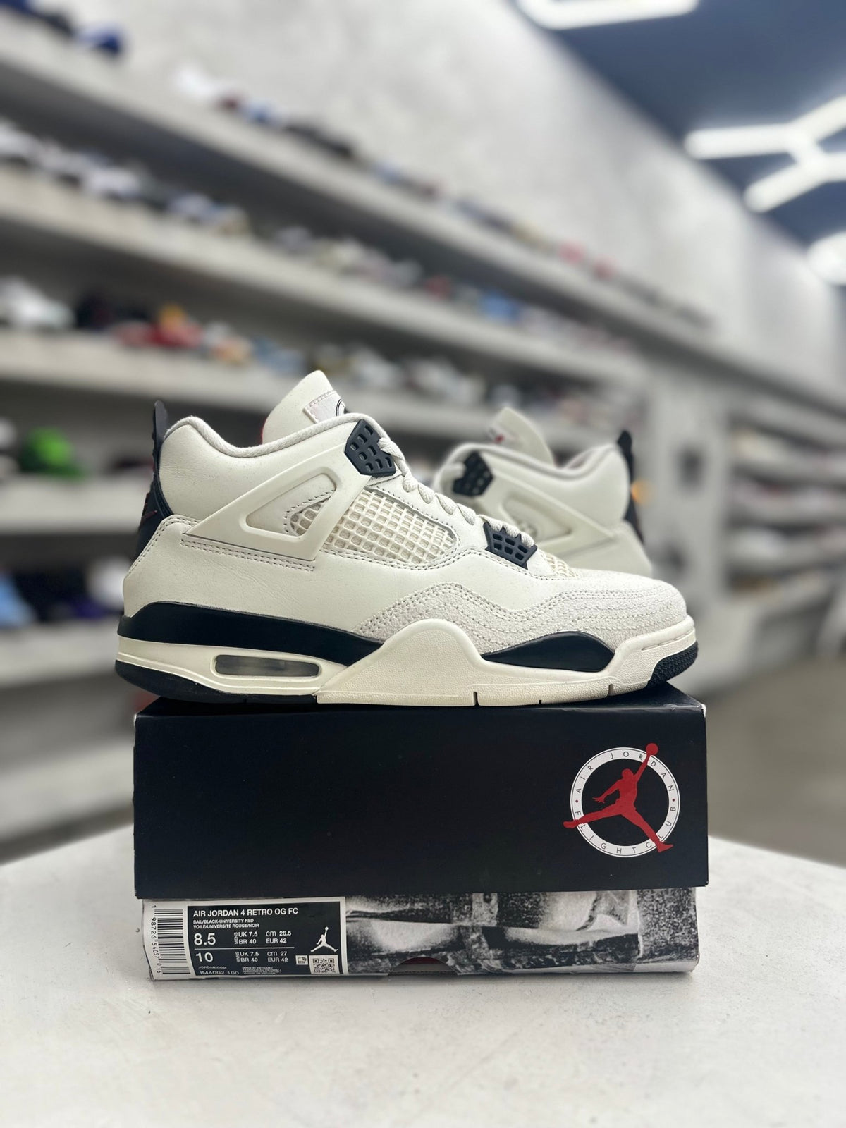Jordan 4 Retro Flight Club Sz 8.5 (PREOWNED) - Restock AveJordan 4 Retro Flight Club Sz 8.5 (PREOWNED)Restock AveRestock Ave8.537221235Restock Ave