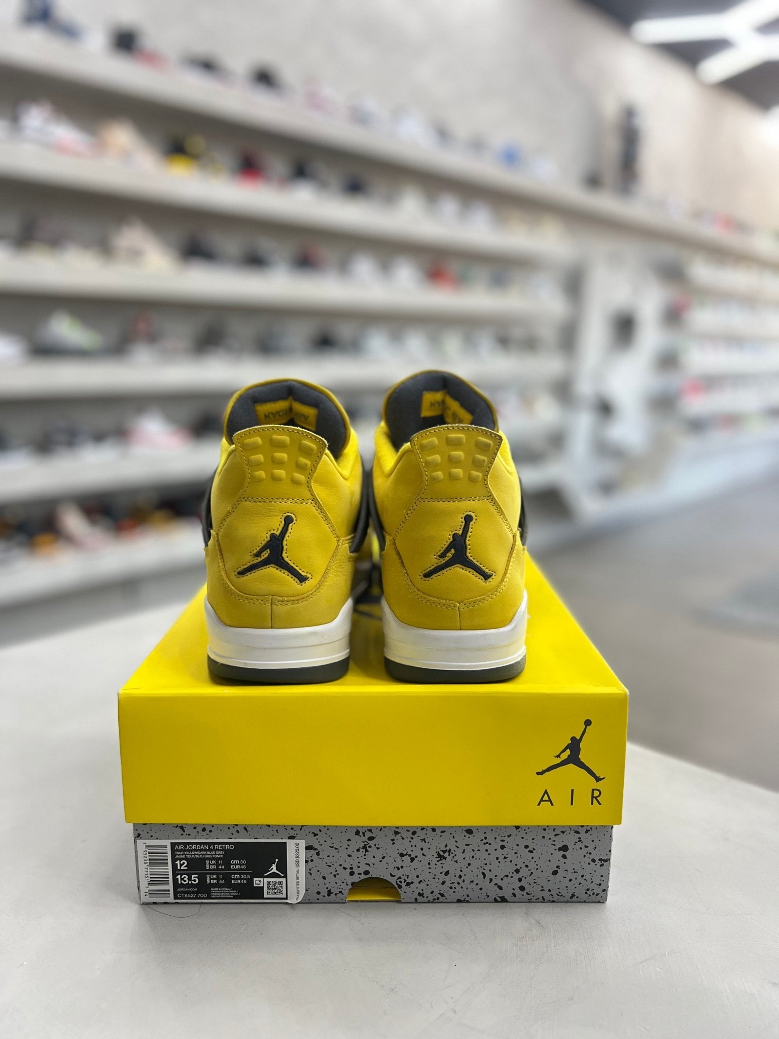 Jordan 4 Retro Lightning Sz 12 (PREOWNED) - Restock AveJordan 4 Retro Lightning Sz 12 (PREOWNED)Restock AveRestock Ave1277027187Restock Ave