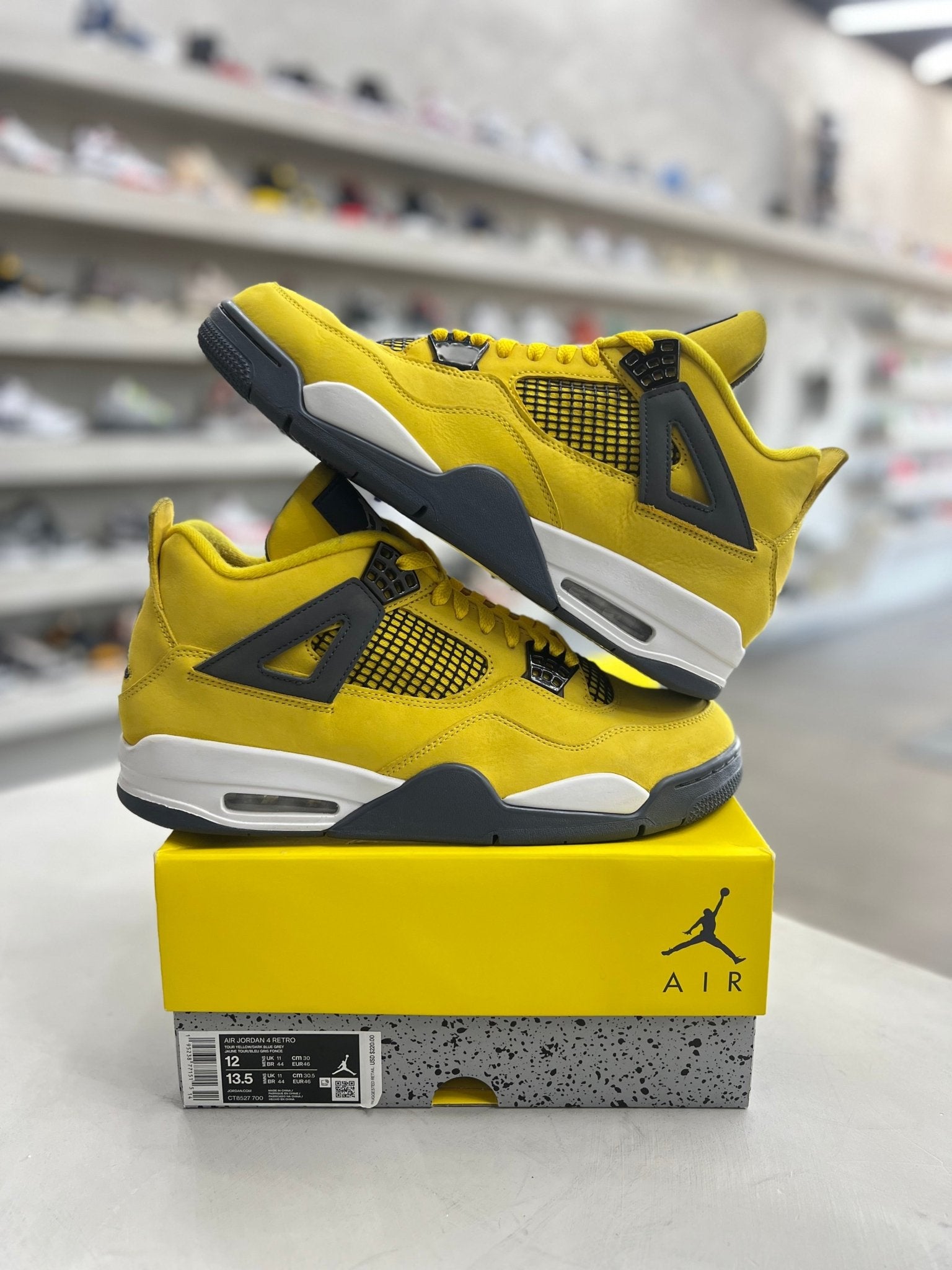 Jordan 4 Retro Lightning Sz 12 (PREOWNED) - Restock AveJordan 4 Retro Lightning Sz 12 (PREOWNED)Restock AveRestock Ave1277027187Restock Ave