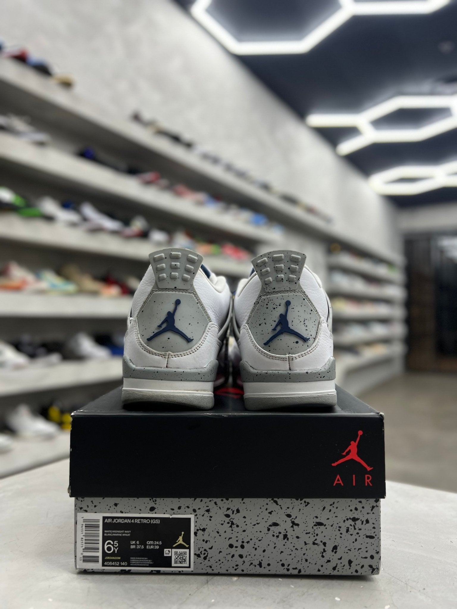 Jordan 4 Retro Midnight Navy Sz 6.5 (PREOWNED) - Restock AveJordan 4 Retro Midnight Navy Sz 6.5 (PREOWNED)Restock AveRestock Ave6.5yRestock Ave