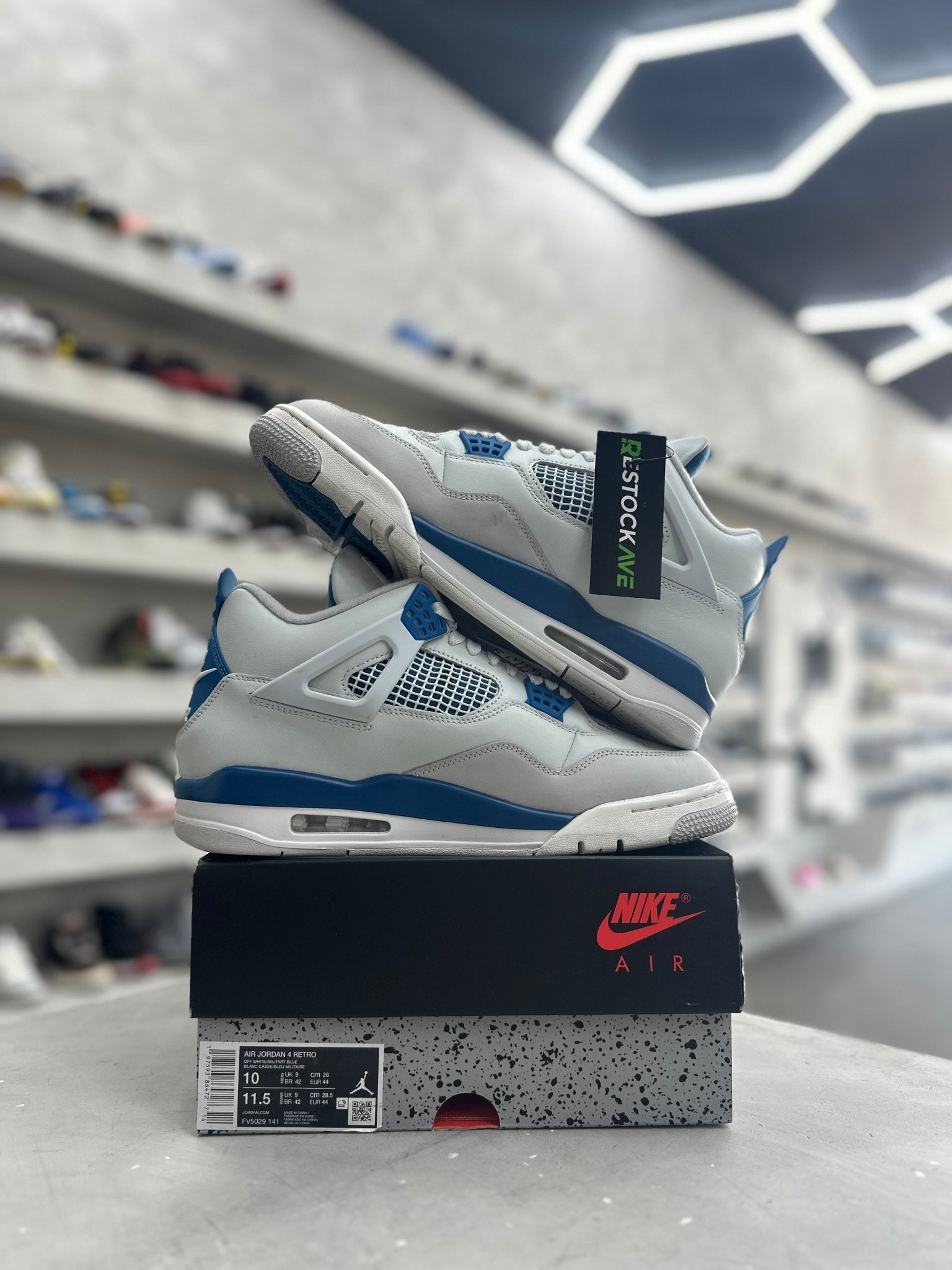 Jordan 4 Retro Military Blue Sz 10 (PREOWNED) - Restock AveJordan 4 Retro Military Blue Sz 10 (PREOWNED)Restock AveRestock Ave10Restock Ave