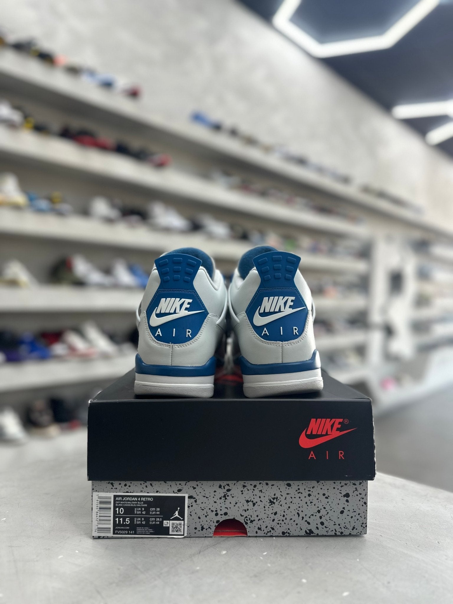 Jordan 4 Retro Military Blue Sz 10 (PREOWNED) - Restock AveJordan 4 Retro Military Blue Sz 10 (PREOWNED)Restock AveRestock Ave10Restock Ave