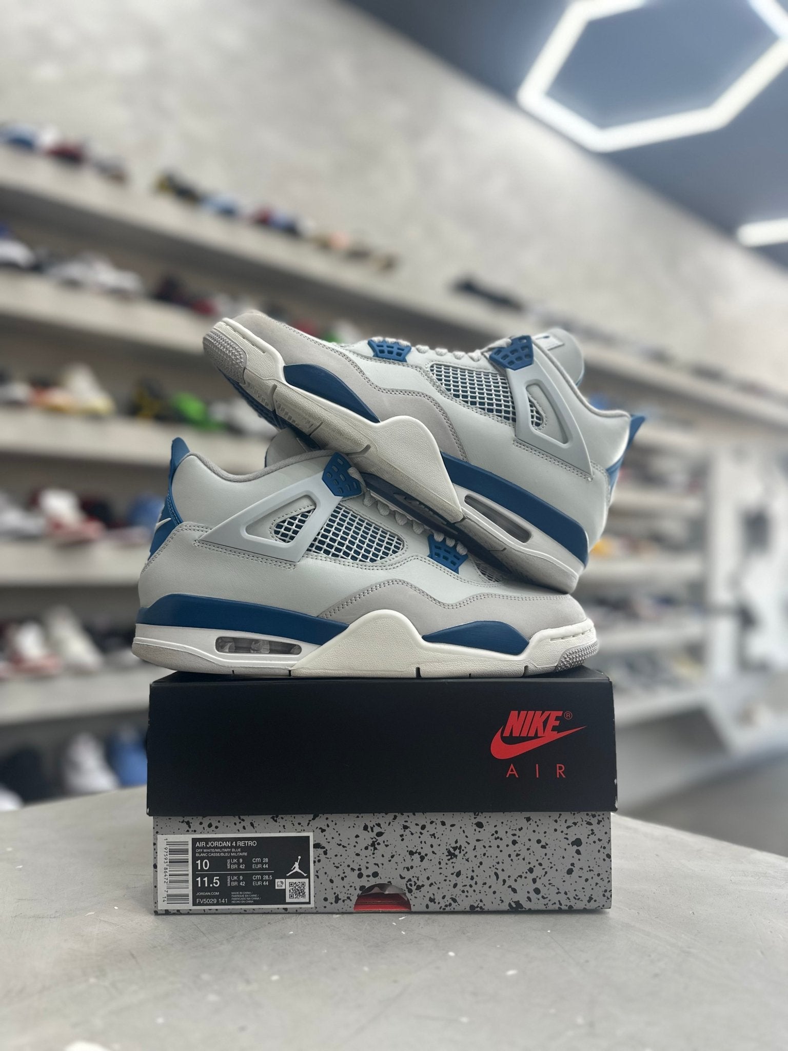 Jordan 4 Retro Military Blue Sz 10 (PREOWNED) - Restock AveJordan 4 Retro Military Blue Sz 10 (PREOWNED)Restock AveRestock Ave1033109875Restock Ave