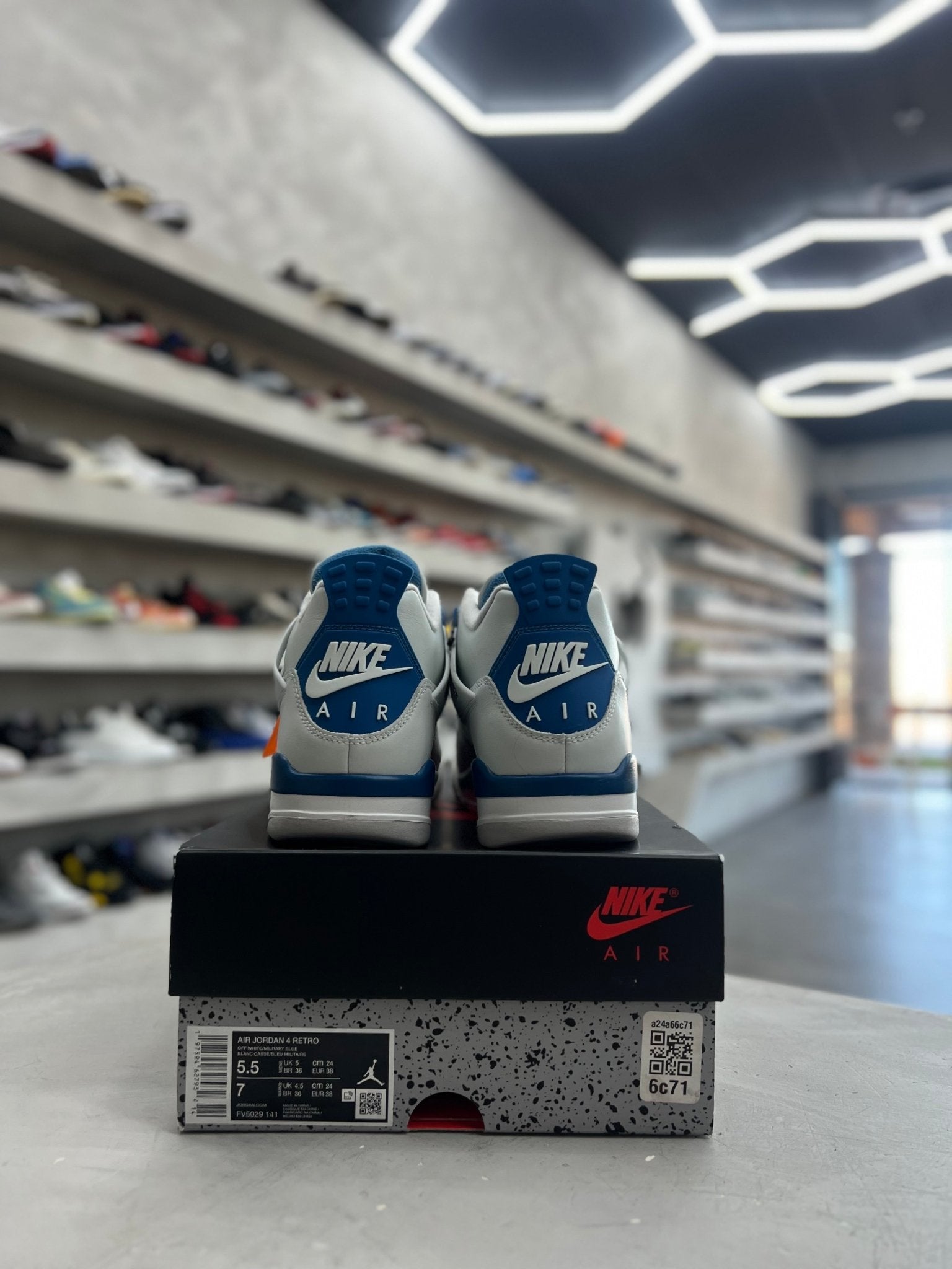 Jordan 4 Retro Military Blue Sz 5.5 (PREOWNED) - Restock AveJordan 4 Retro Military Blue Sz 5.5 (PREOWNED)Restock AveRestock Ave5.504754291Restock Ave