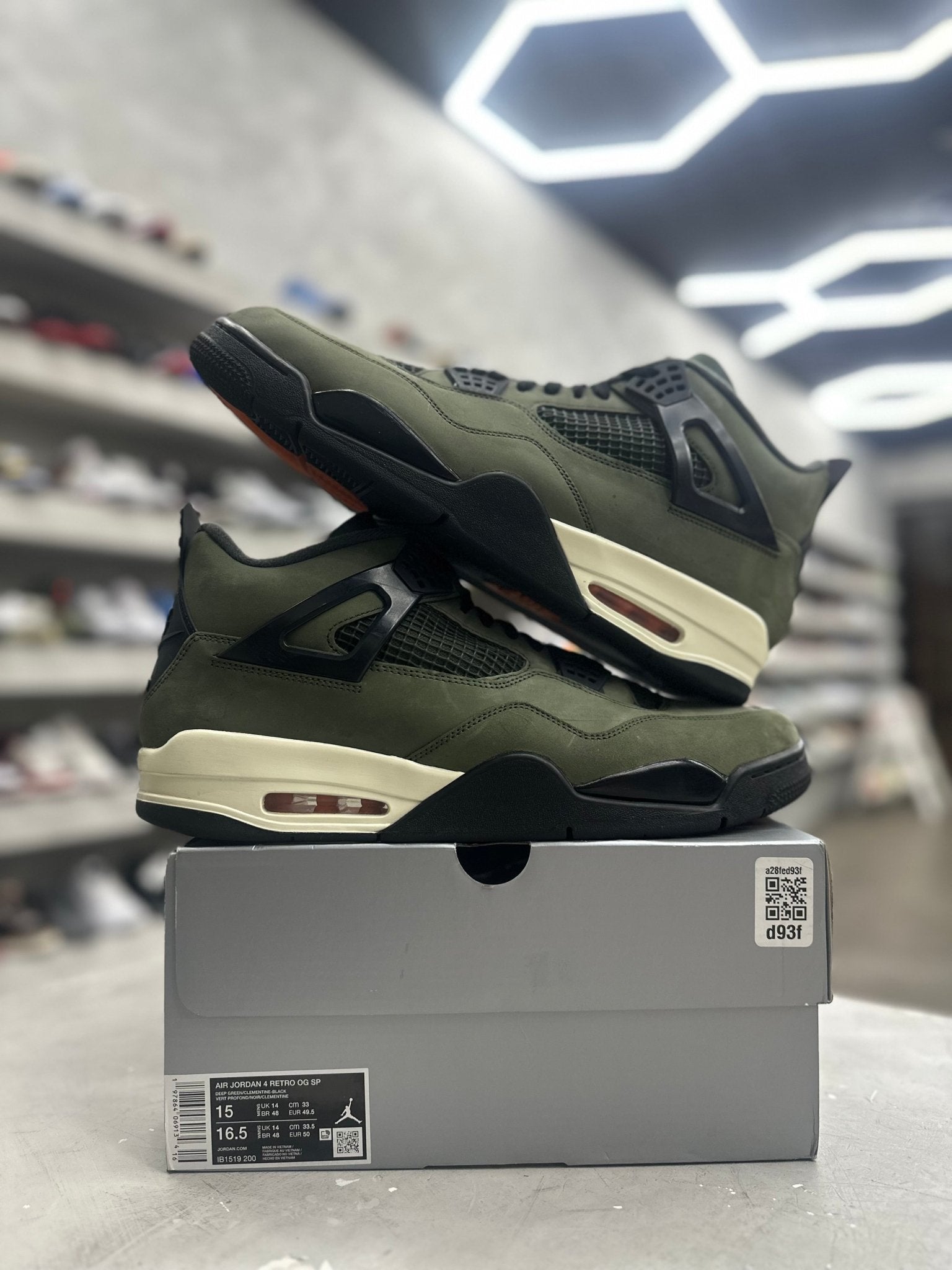 Jordan 4 Retro OG SP Undefeated Sz 15 (PREOWNED) - Restock AveJordan 4 Retro OG SP Undefeated Sz 15 (PREOWNED)Restock AveRestock Ave15Restock Ave