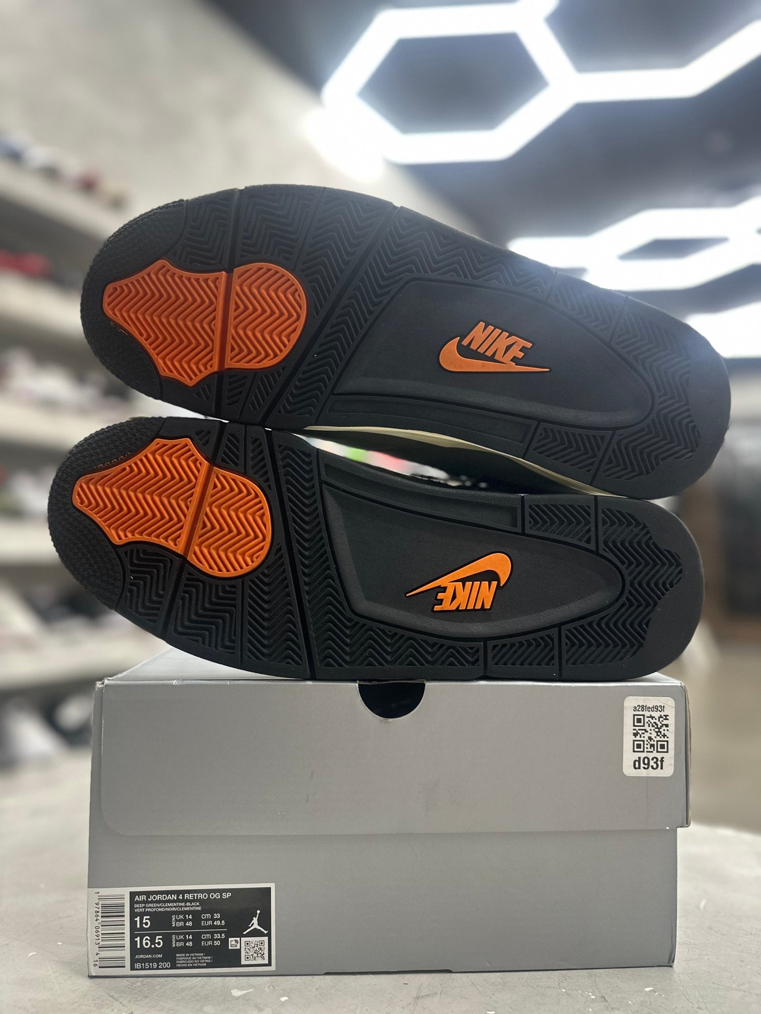 Jordan 4 Retro OG SP Undefeated Sz 15 (PREOWNED) - Restock AveJordan 4 Retro OG SP Undefeated Sz 15 (PREOWNED)Restock AveRestock Ave15Restock Ave